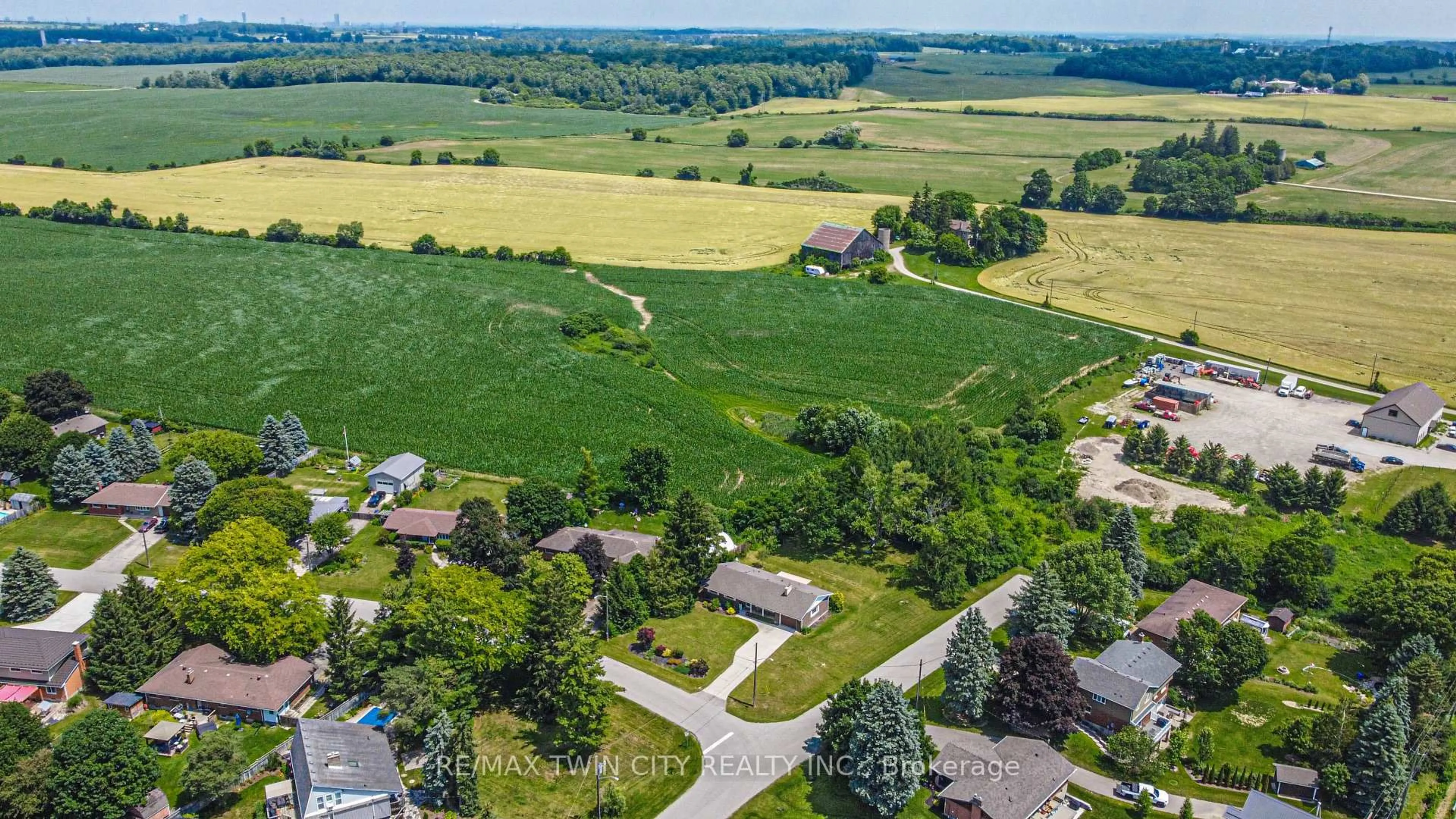 A pic from outside/outdoor area/front of a property/back of a property/a pic from drone, street for 11 Beechim Dr, Wilmot Ontario N0B 2E0