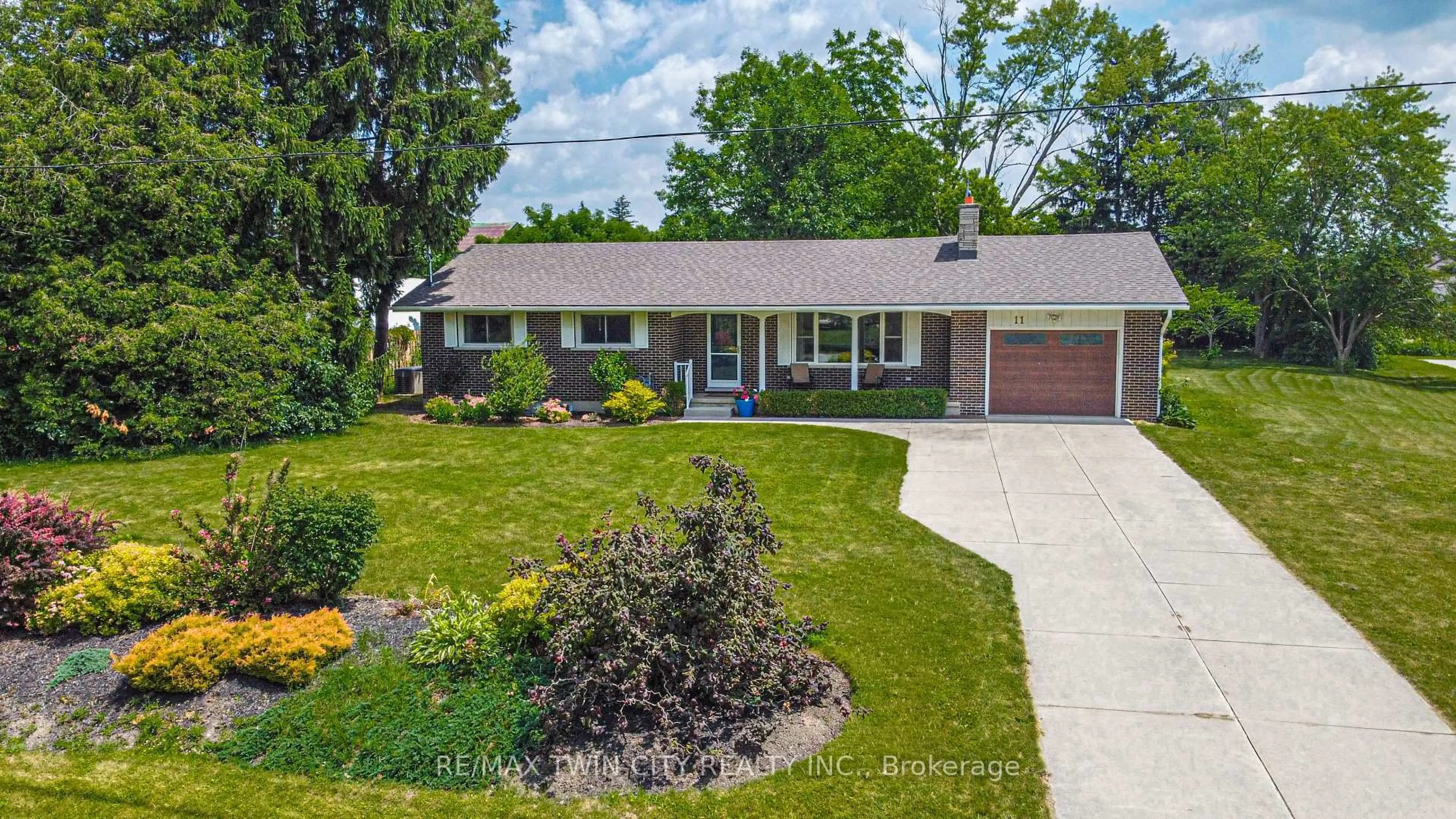 Unknown for 11 Beechim Dr, Wilmot Ontario N0B 2E0