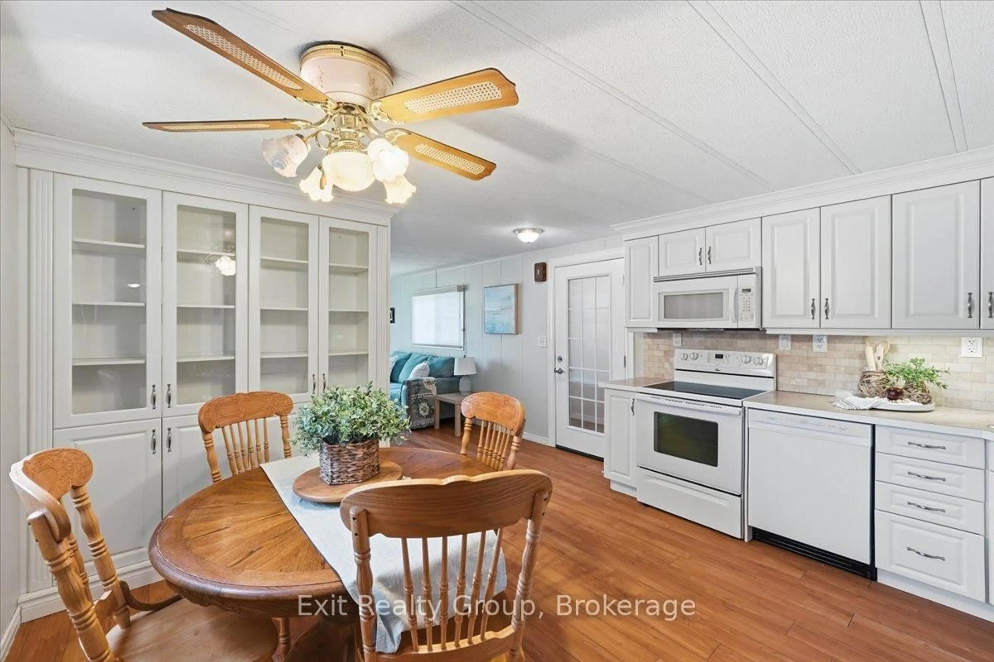 Open concept kitchen, unknown for 7 Dove Lane, Quinte West Ontario K8N 4Z3