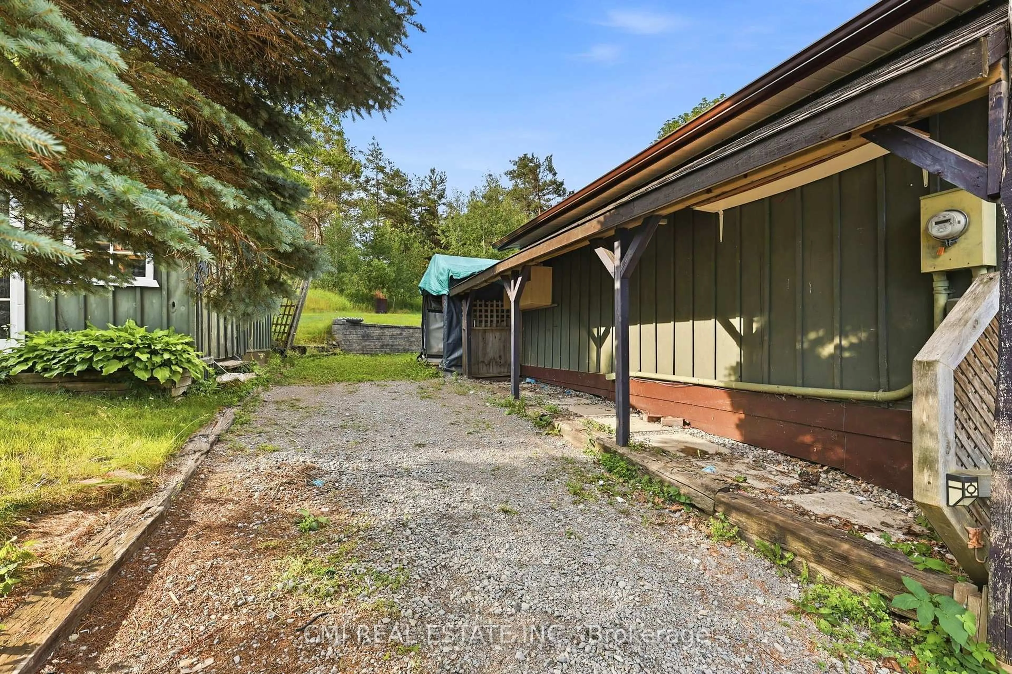 A pic from outside/outdoor area/front of a property/back of a property/a pic from drone, street for 8 Jakeman St, Kawartha Lakes Ontario L0A 1A0