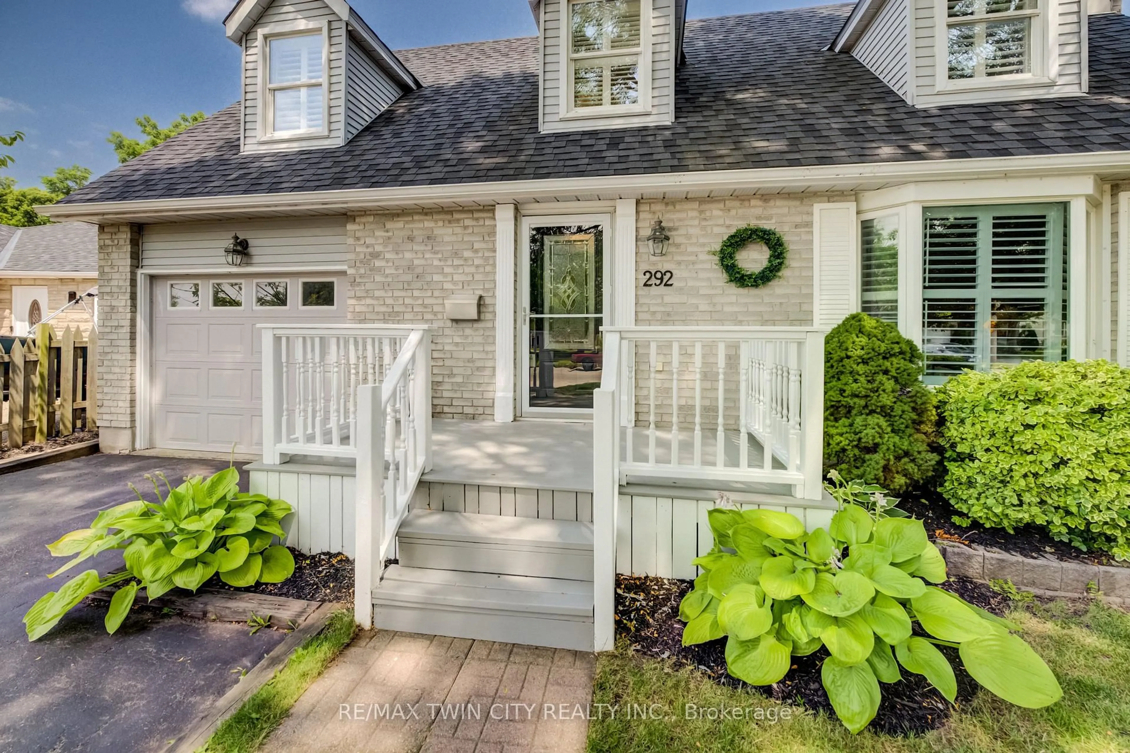 Unknown for 292 Grand Ridge Dr, Cambridge Ontario N1S 4X1