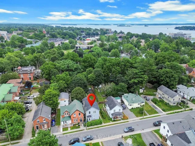 65 Hickory St, Gananoque 2