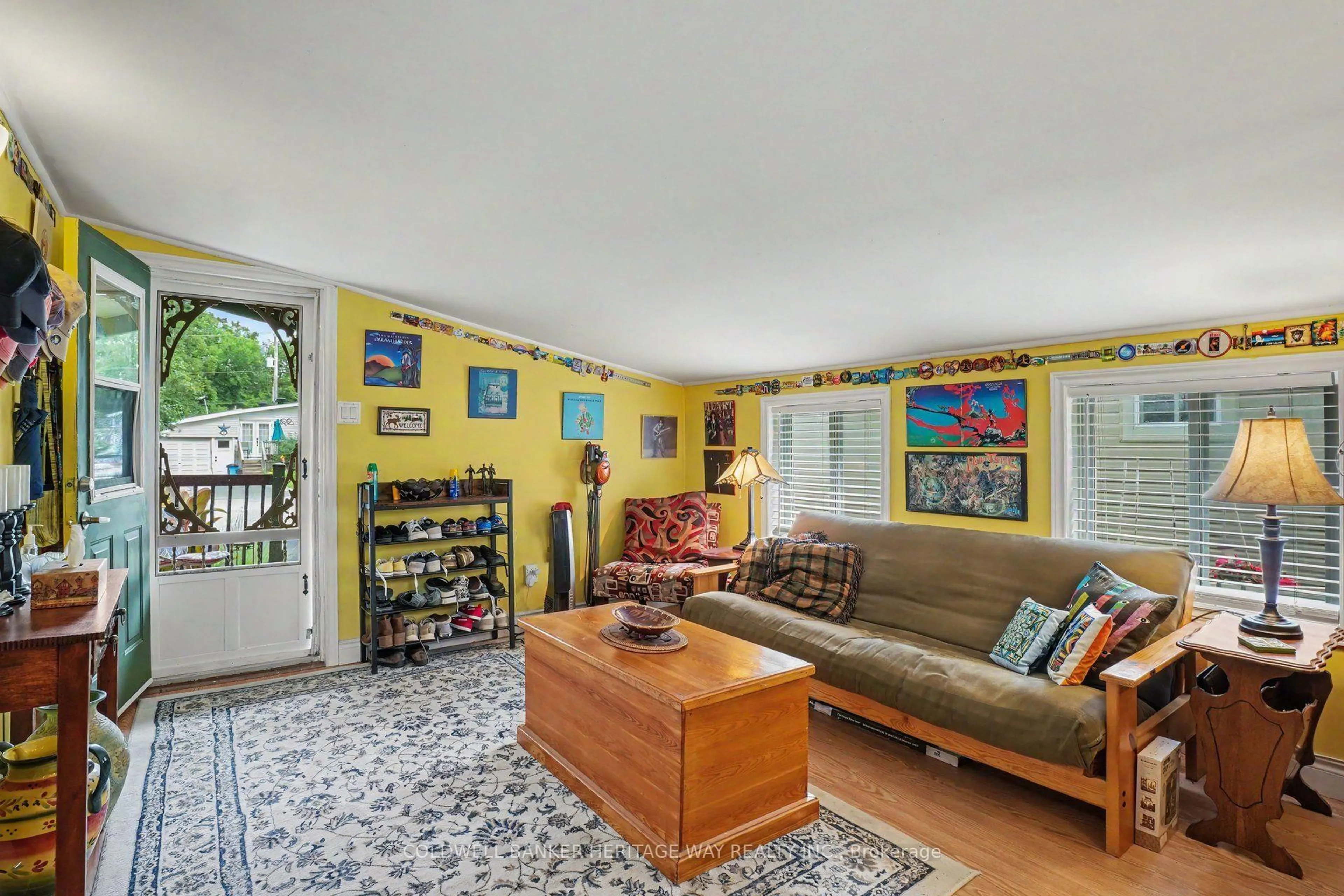 Living room with furniture, unknown for 11 Oakwood St, Carleton Place Ontario K7C 0S6