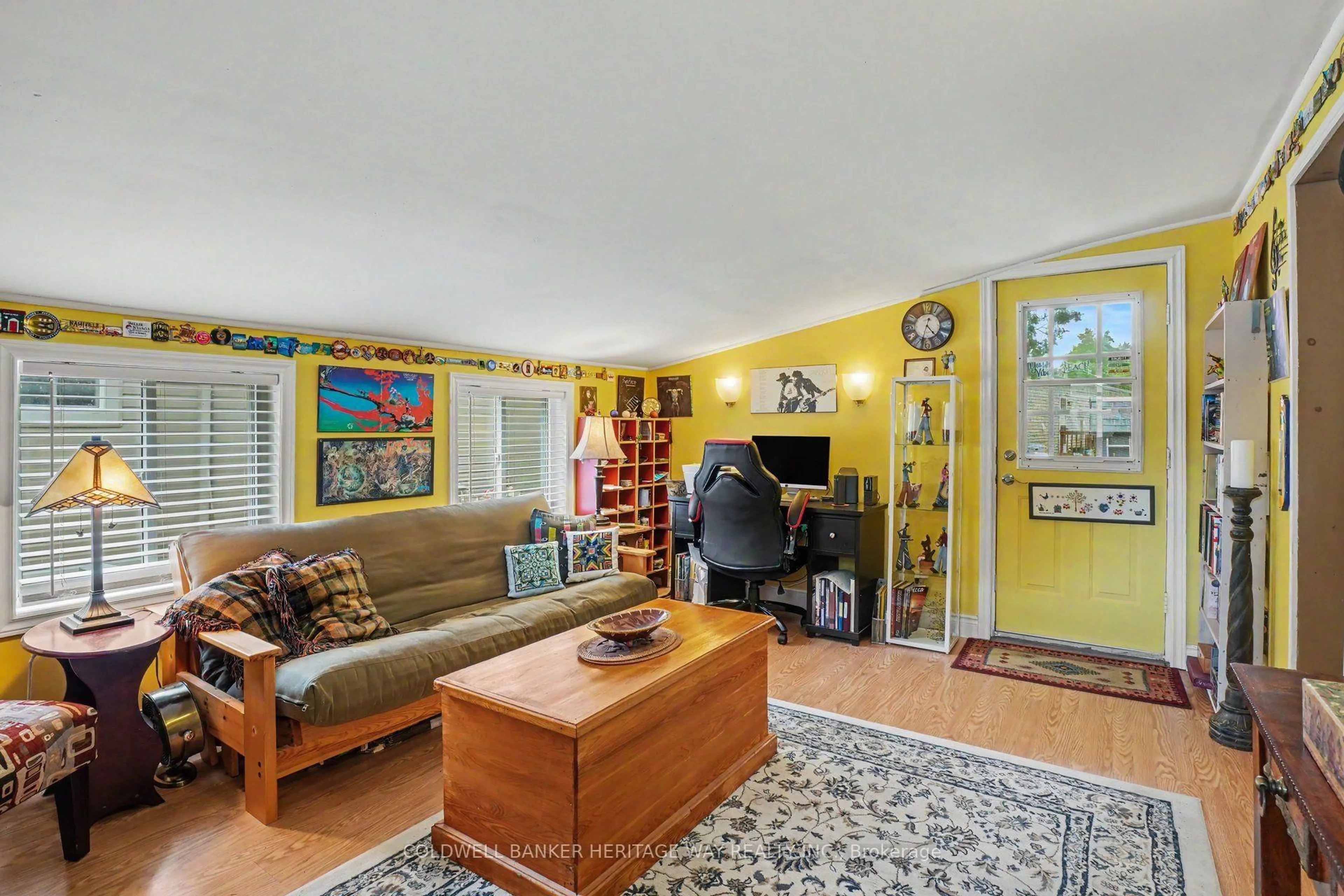 Living room with furniture, unknown for 11 Oakwood St, Carleton Place Ontario K7C 0S6