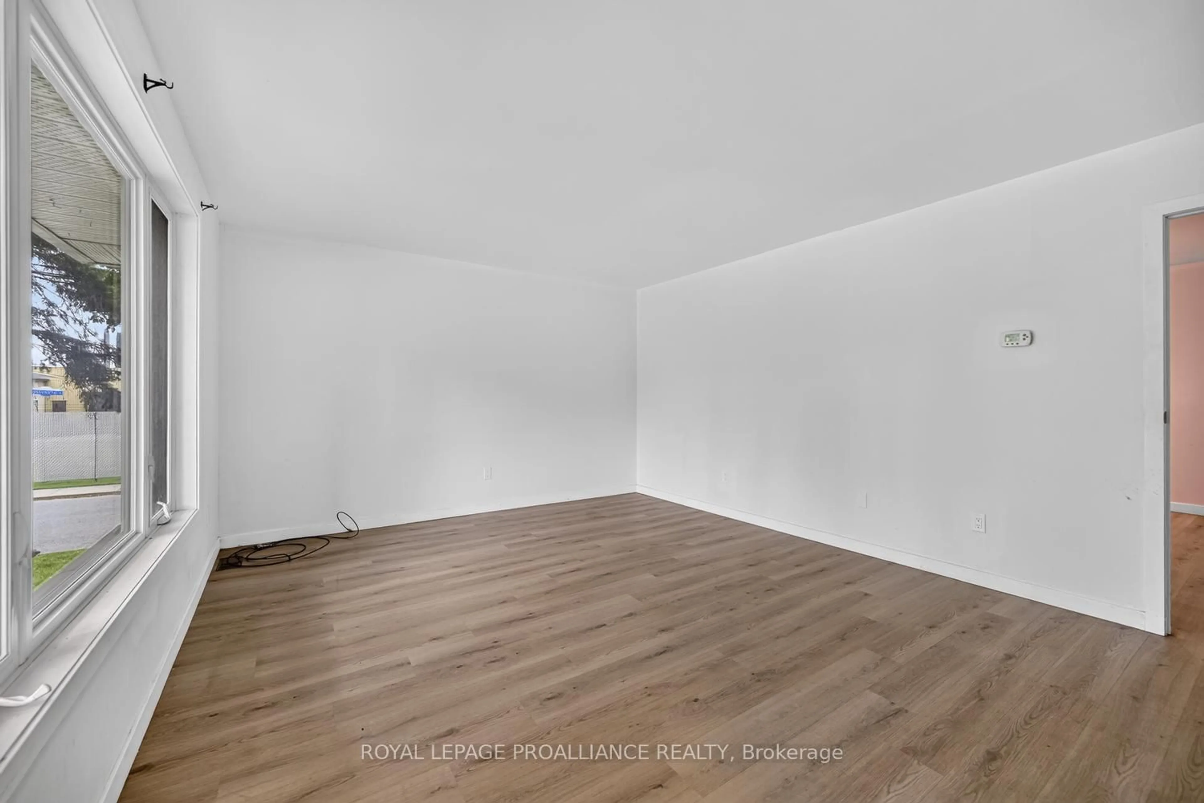 A pic of a room for 415 RAILWAY Ave, Prescott Ontario K0E 1T0