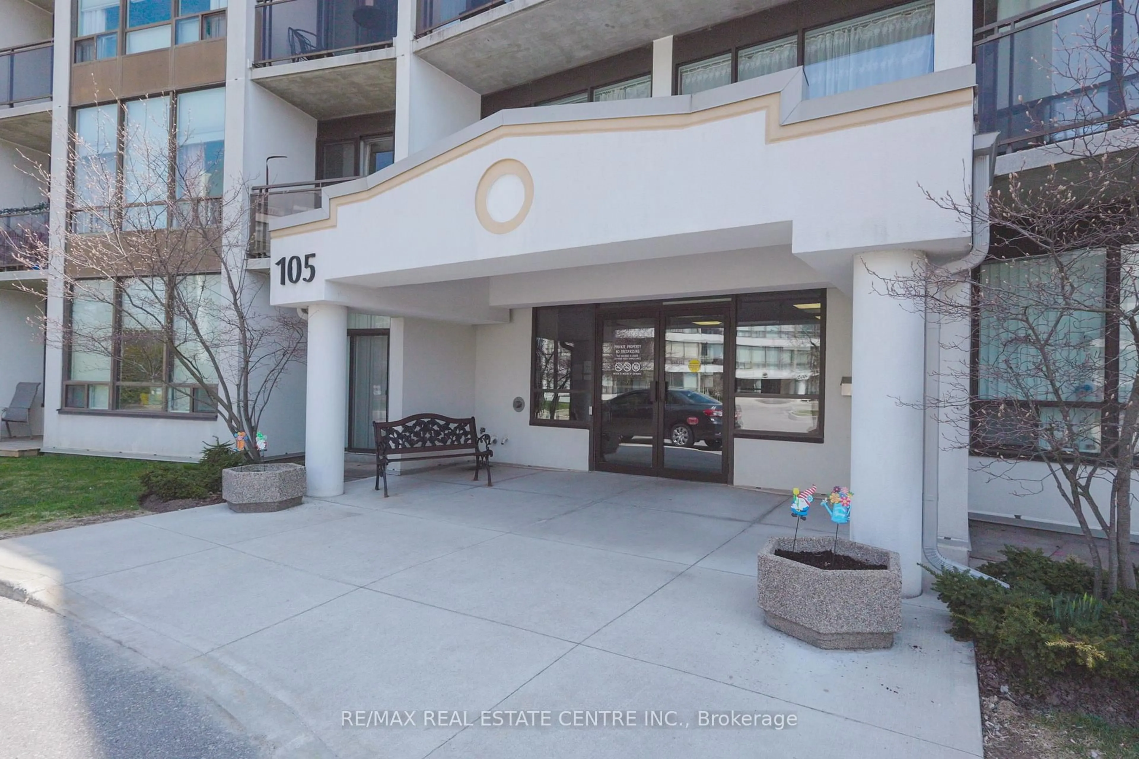 Unknown for 105 BAGOT St #202, Guelph Ontario N1H 8H4