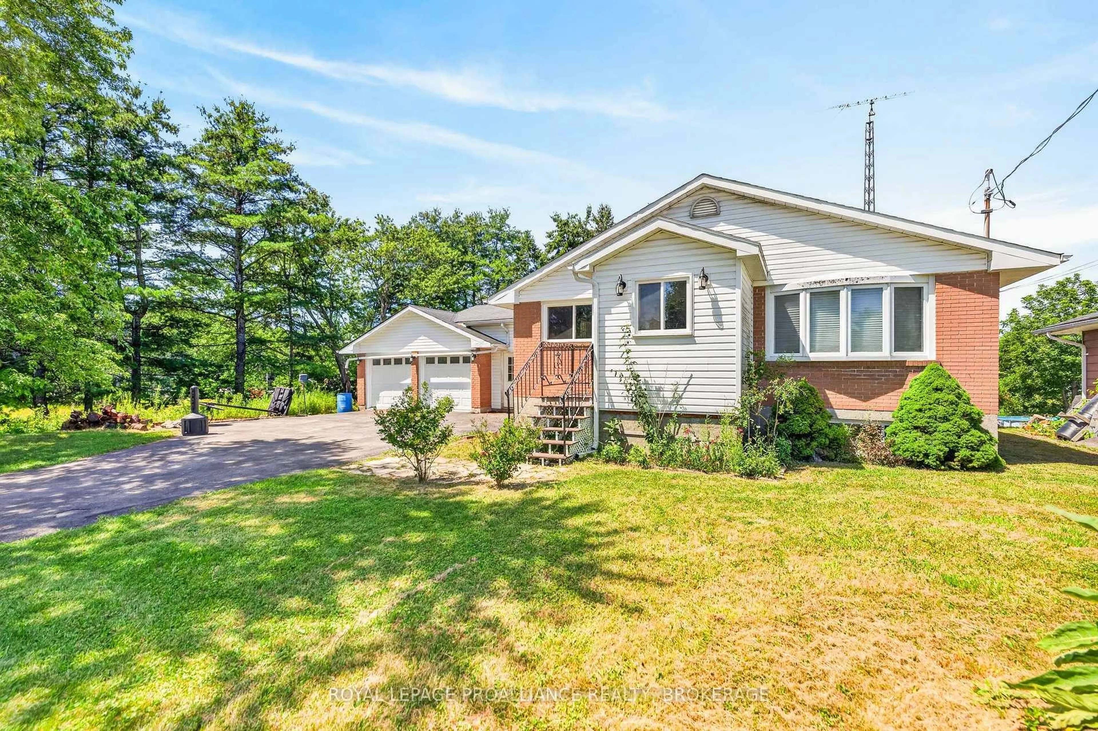 Home with vinyl exterior material, street for 2219 Mckendry Rd, Kingston Ontario K0H 1S0