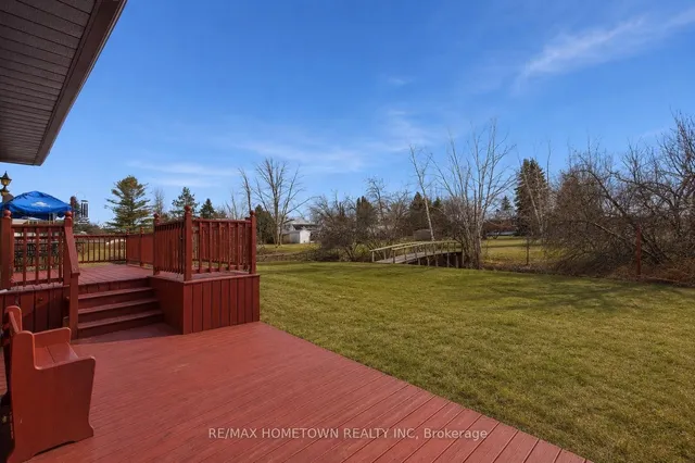 12 Fairholme Dr, South Dundas 4