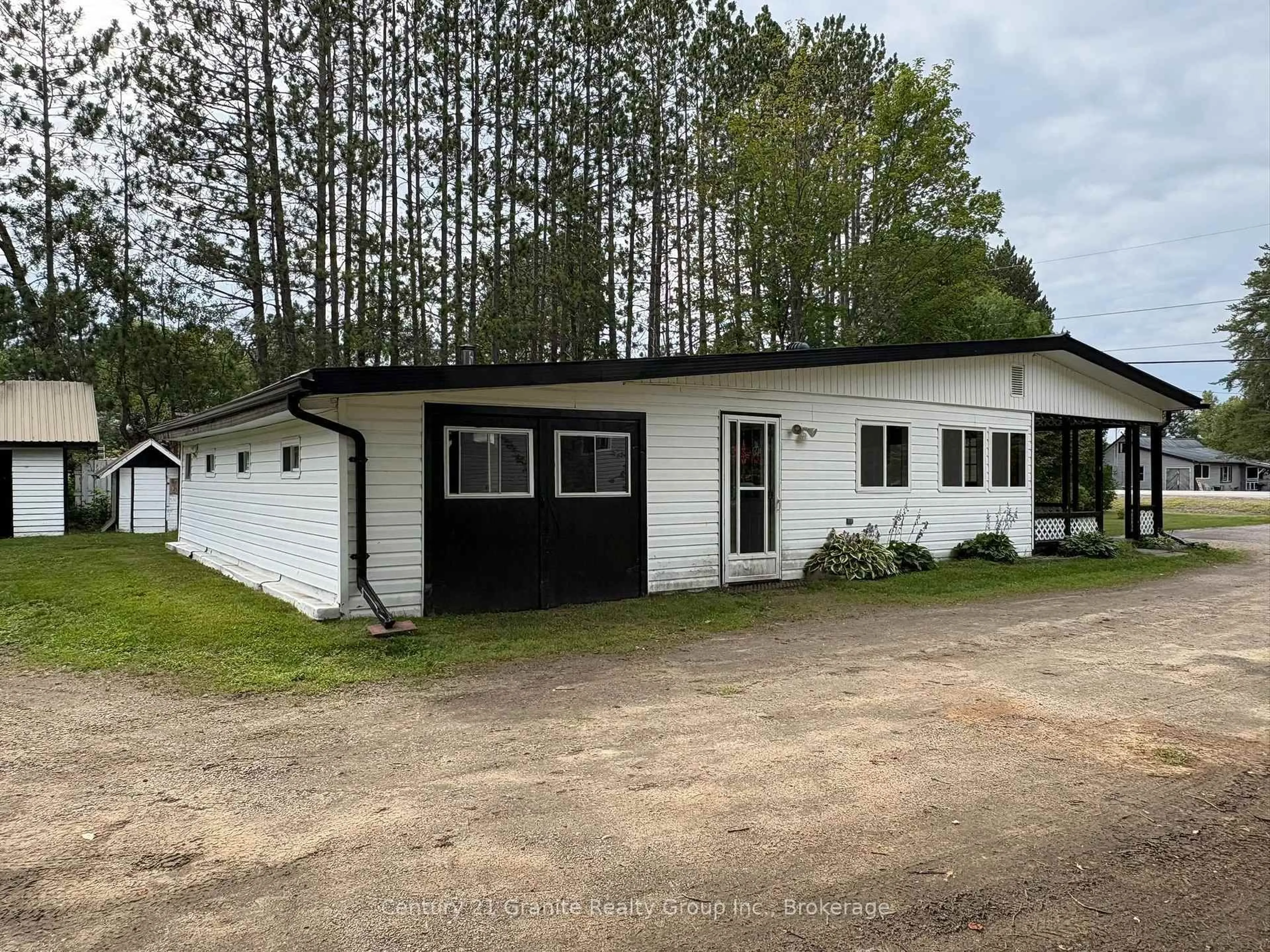 Unknown for 25217 Highway 60, South Algonquin Ontario K0J 2C0