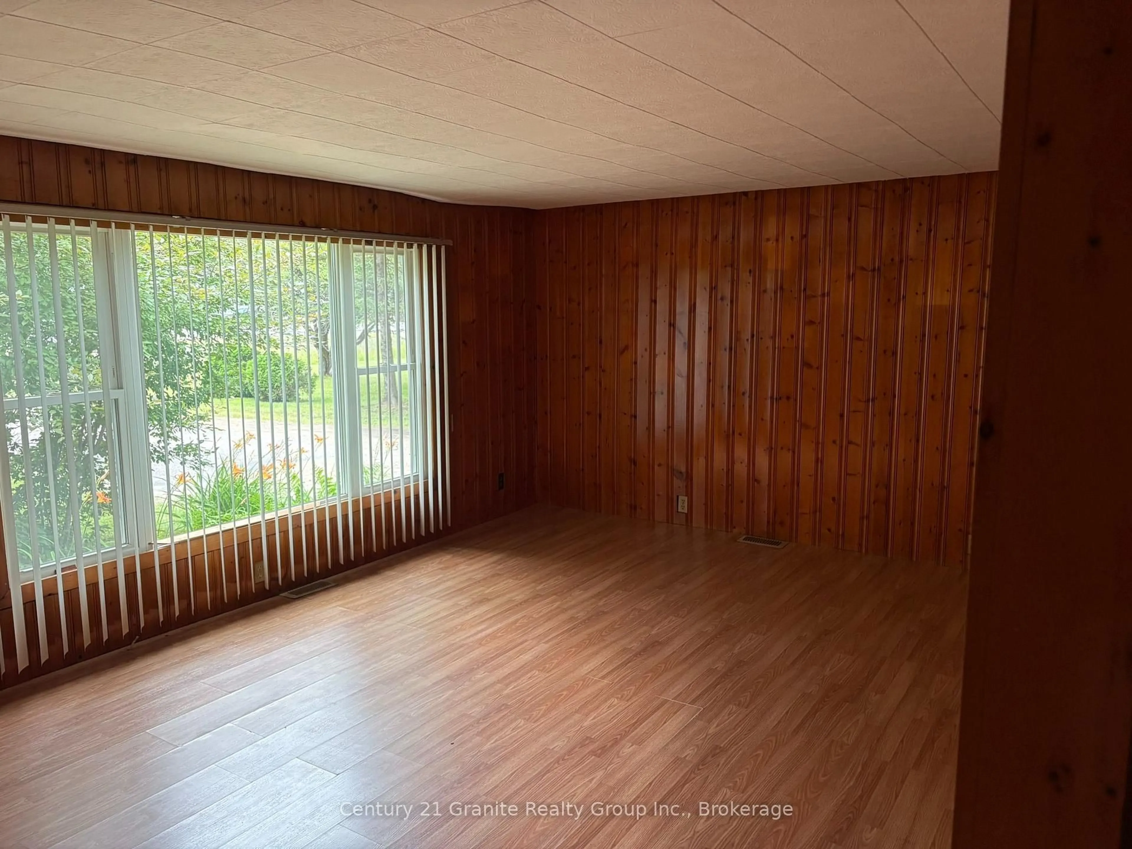 A pic of a room for 25217 Highway 60, South Algonquin Ontario K0J 2C0