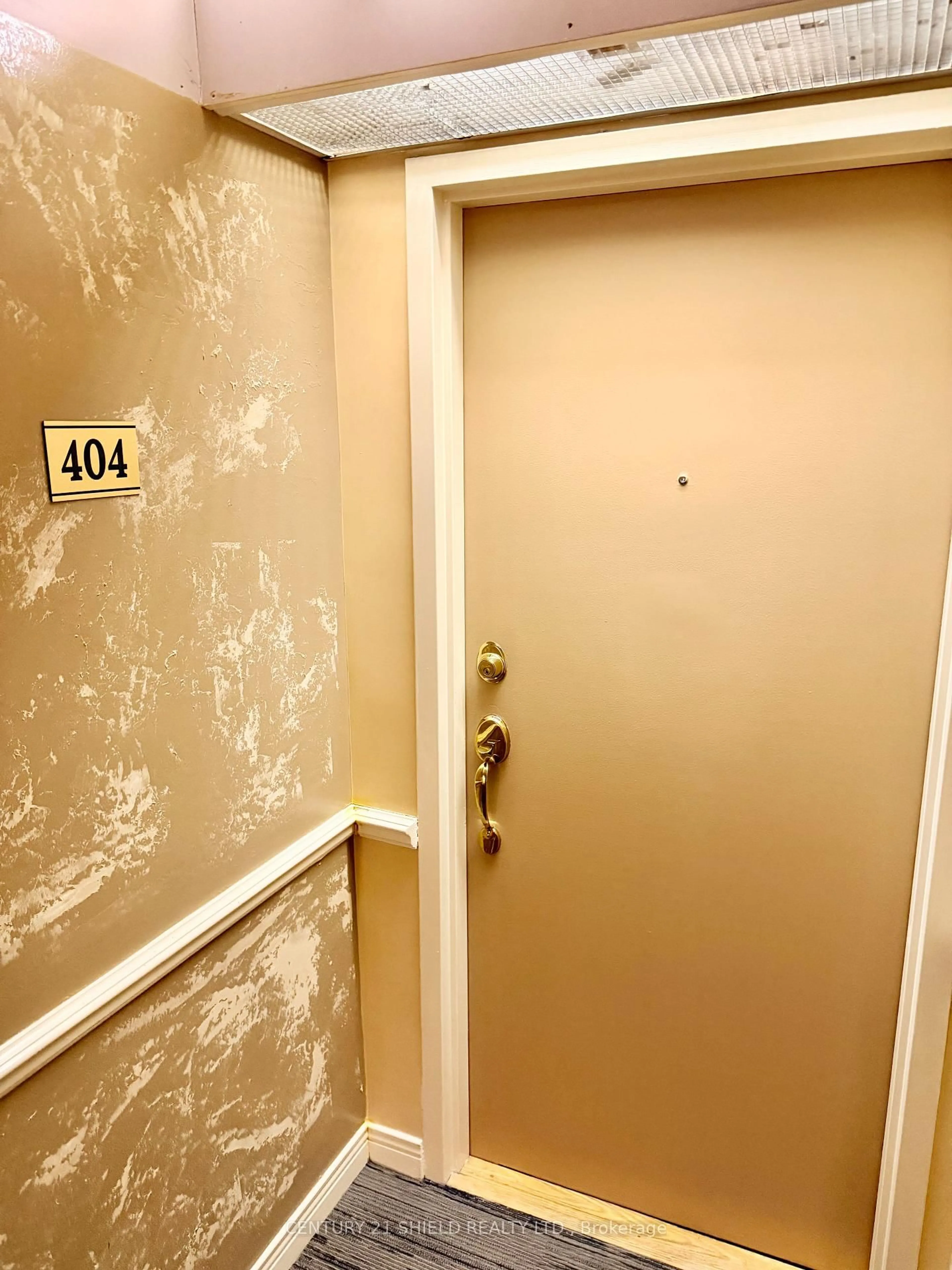 Unknown for 121 Water St #404, Cornwall Ontario K6J 5T8