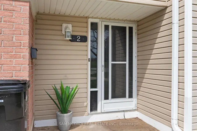 160 Rittenhouse Rd #2, Kitchener 2