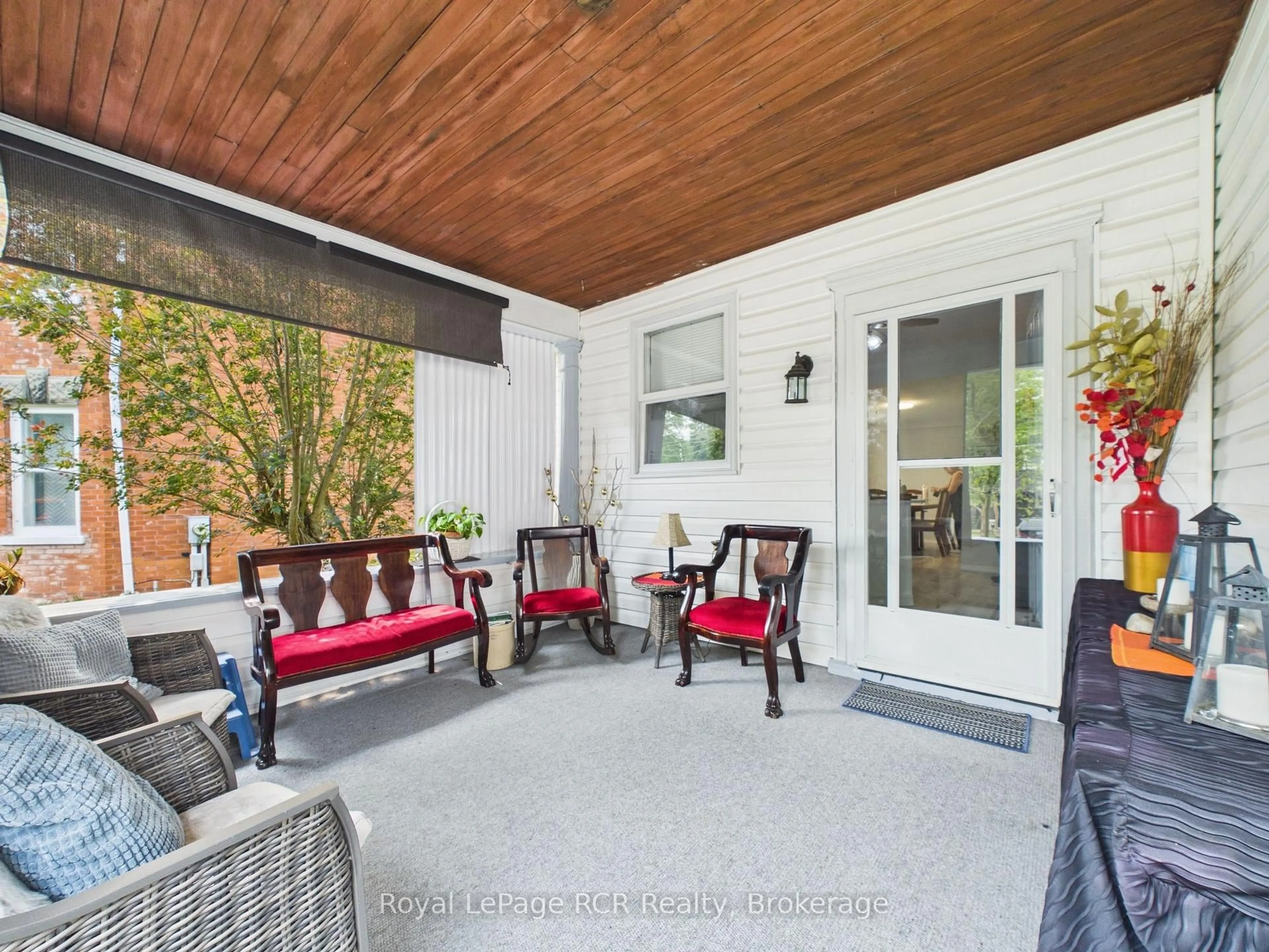 Patio, street for 338 Minnie St, North Huron Ontario N0G 2W0