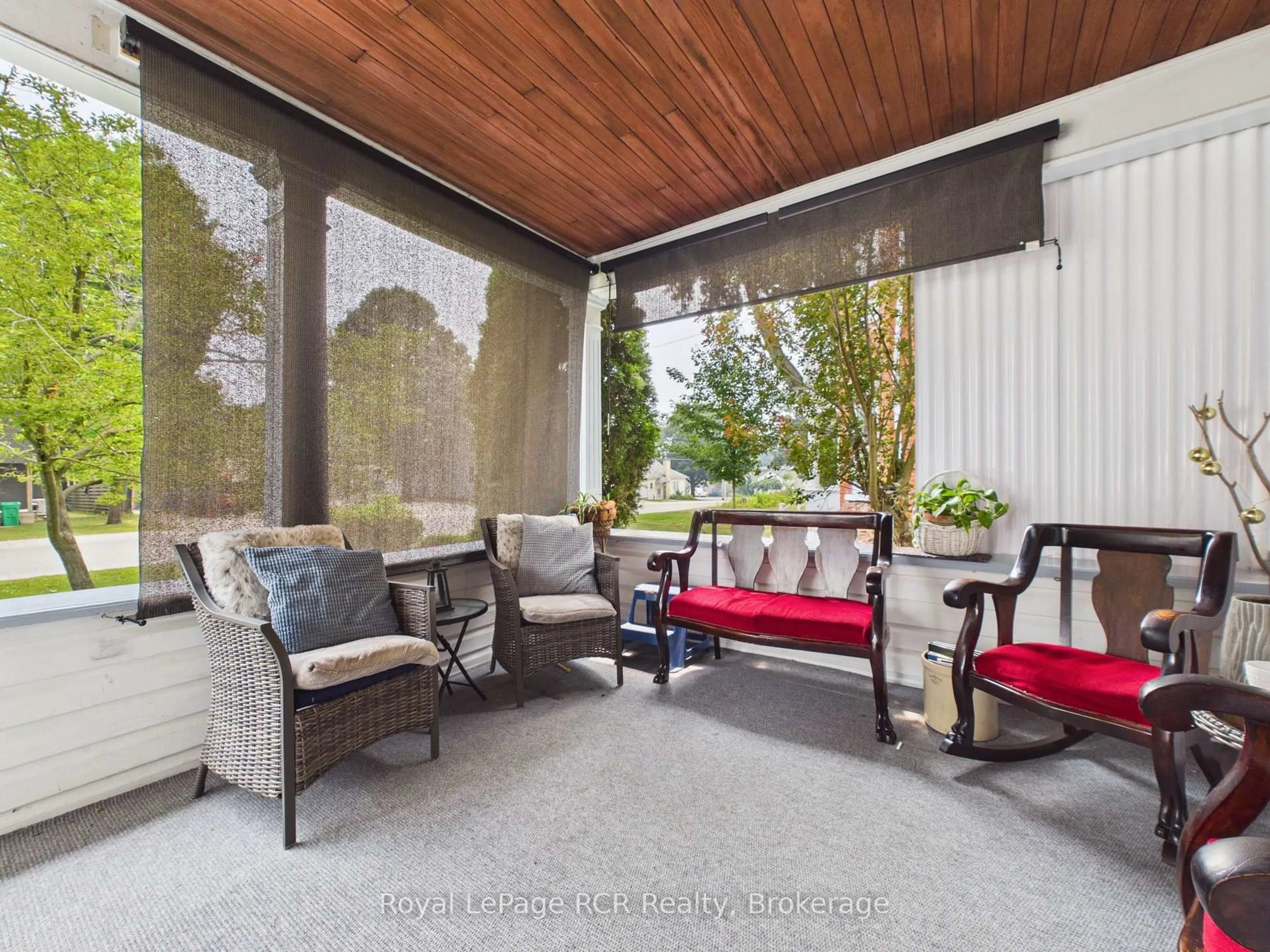 Patio, street for 338 Minnie St, North Huron Ontario N0G 2W0