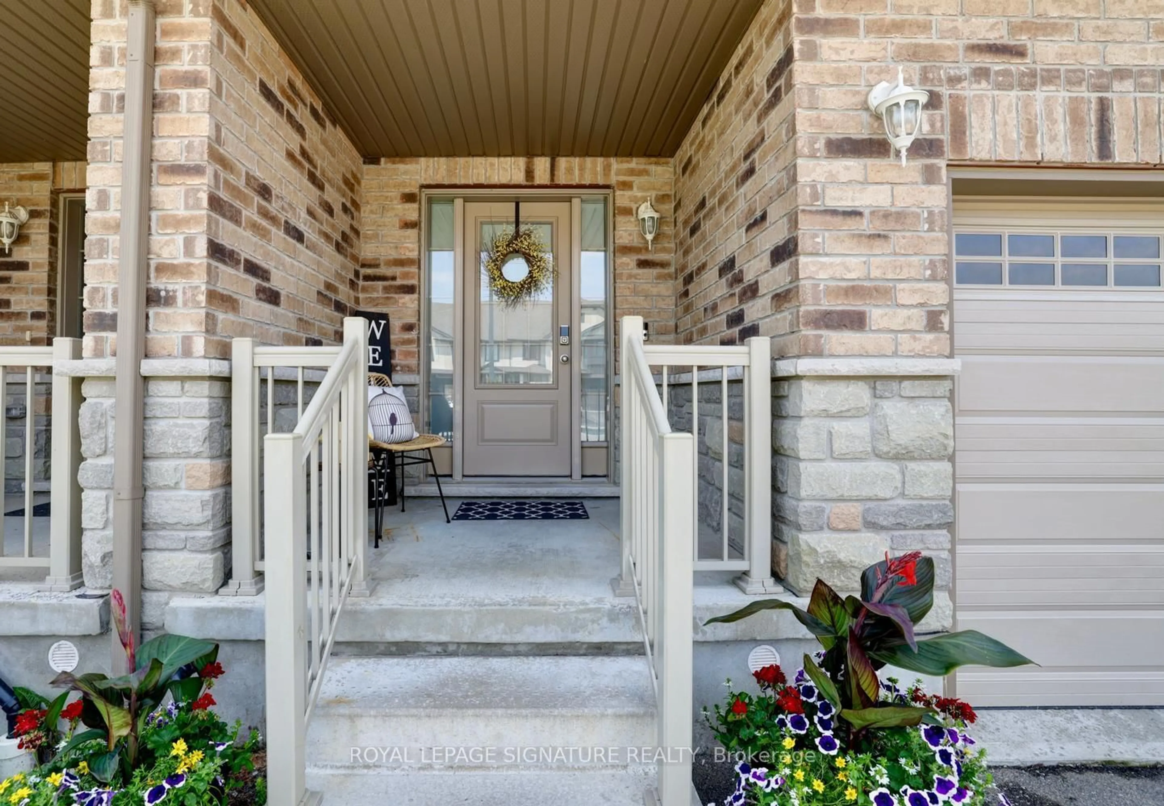 Indoor entryway for 155 William St, Waterloo Ontario N3B 0C2