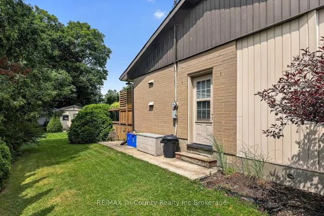 309 Quarterline Rd, Tillsonburg 5