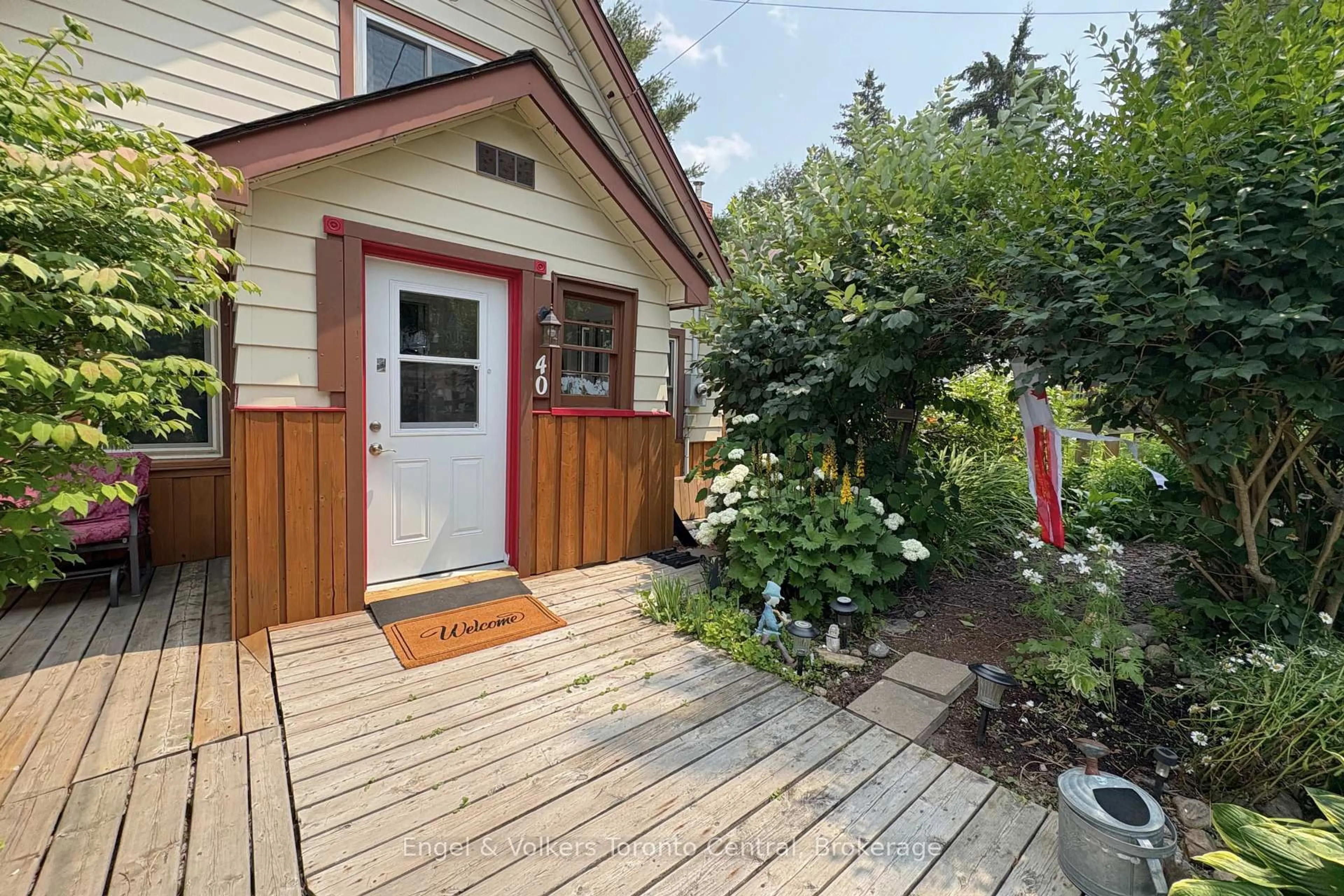 Unknown for 40 West St, Huntsville Ontario P1H 1P6