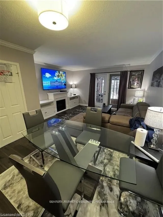 44 Homestead Cres #60, London North 3