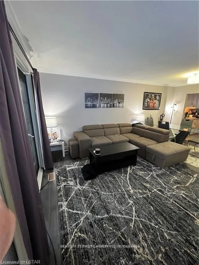 44 Homestead Cres #60, London North 4