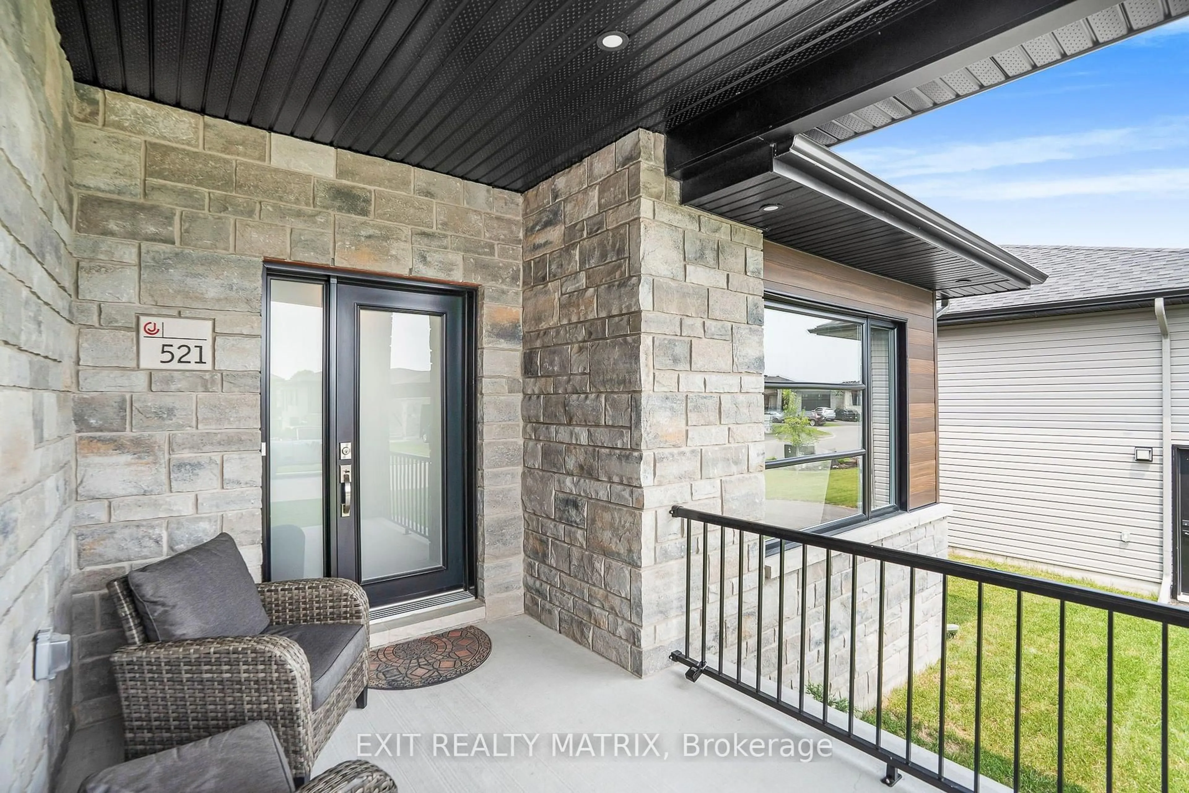Patio, street for 521 Barrage St, Casselman Ontario K0A 1M0