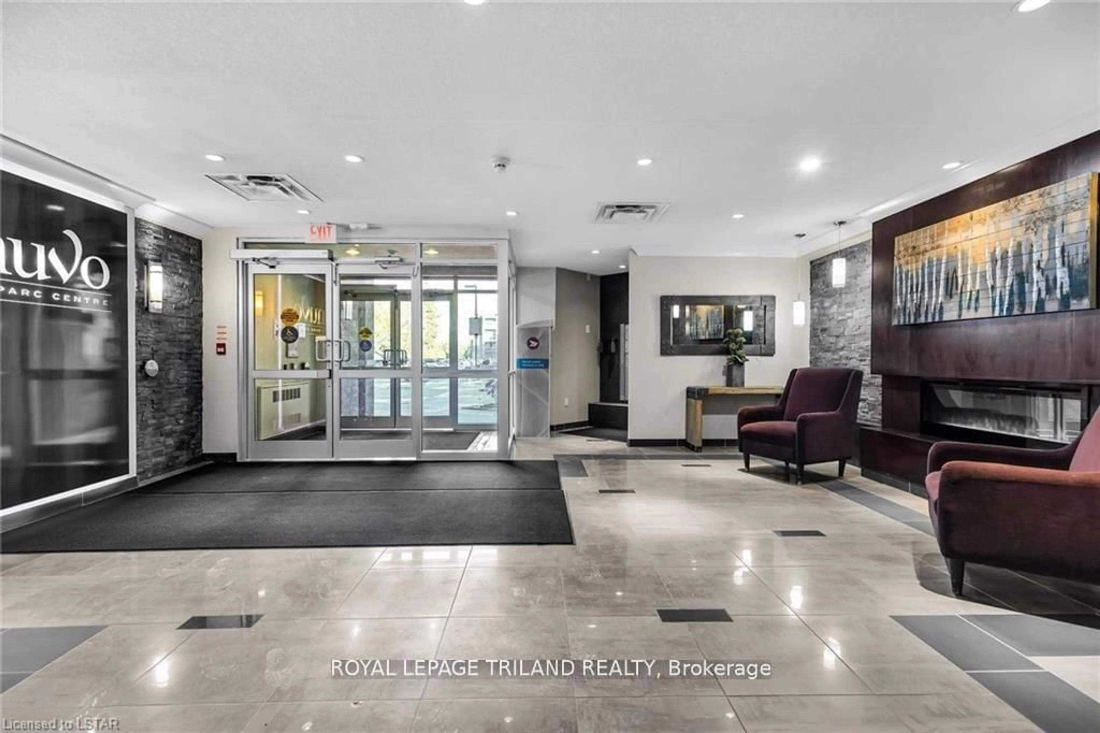 Lobby for 340 Sugarcreek Tr #510, London North Ontario N6H 0G4
