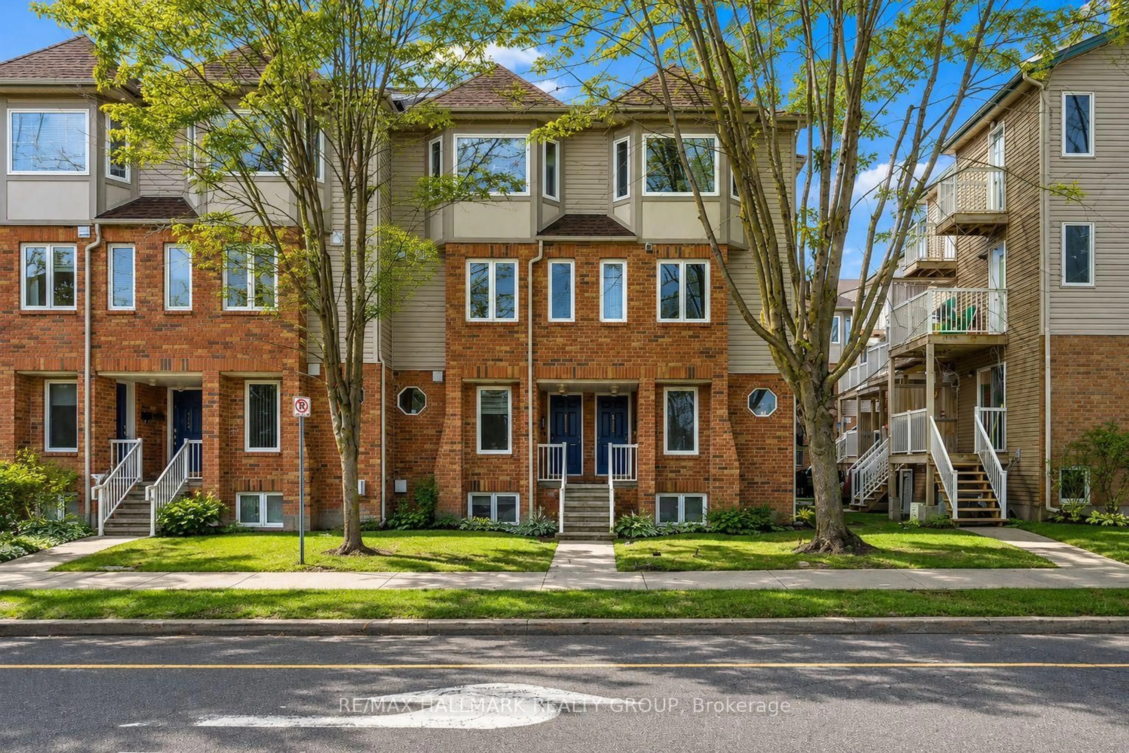 Home with brick exterior material, street for 1344 Guthrie St, Ottawa Ontario K2H 1G8