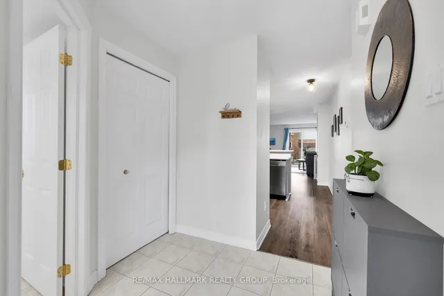 1344 Guthrie St, Ottawa 2
