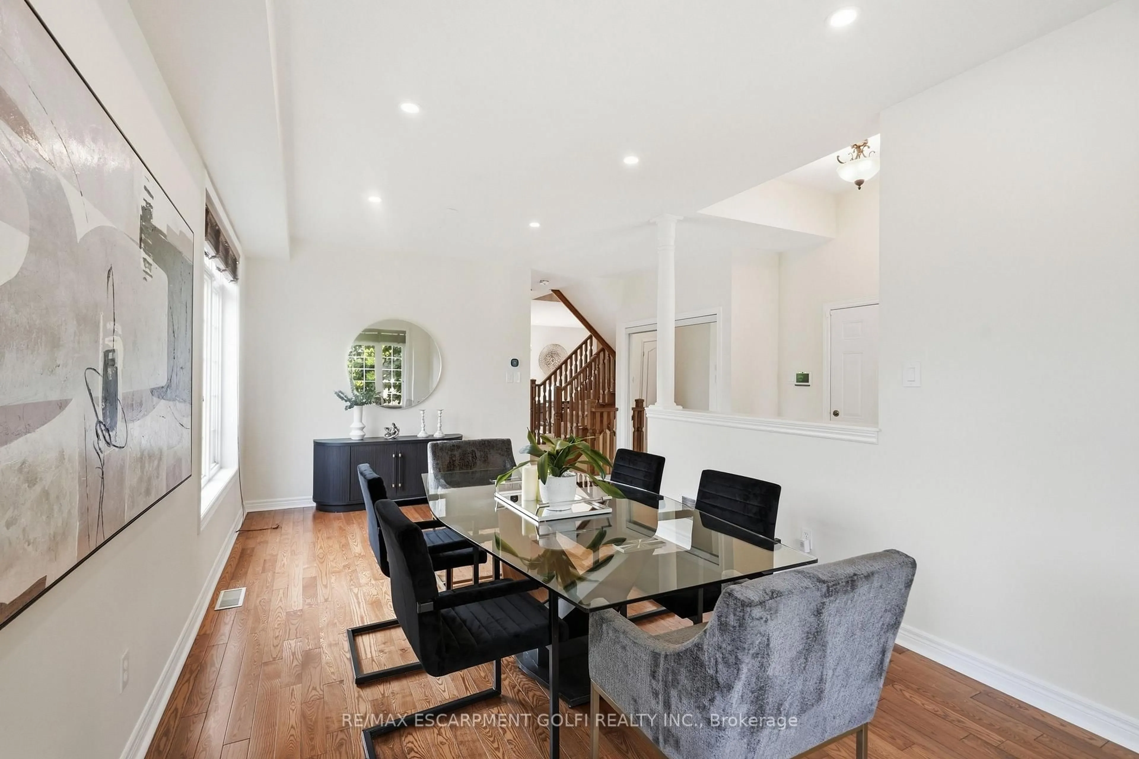 Dining room, unknown for 100 Springstead Ave, Hamilton Ontario L8E 6E9