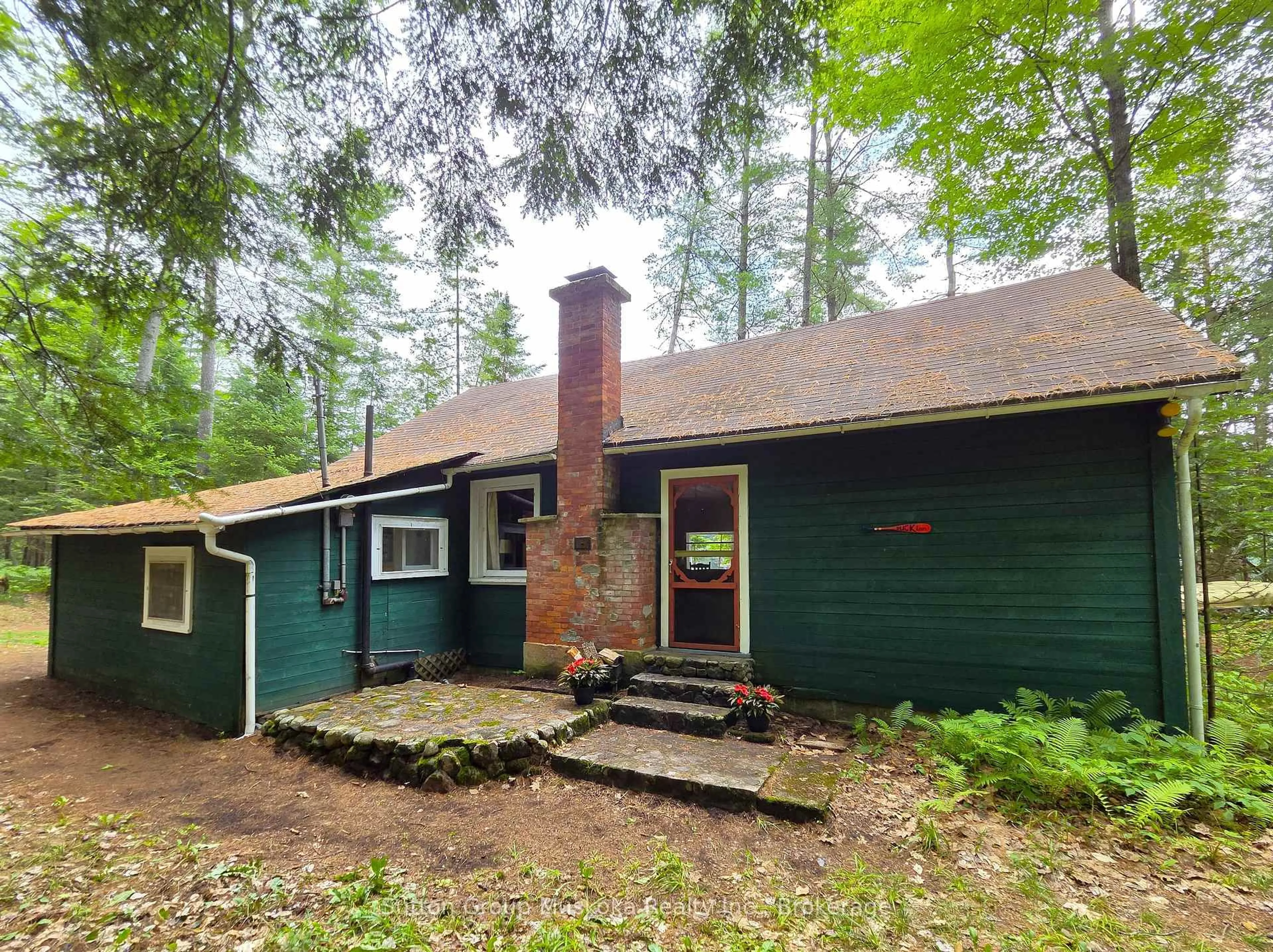 Unknown for 699 South Mary Lake Rd, Huntsville Ontario P0B 1L0