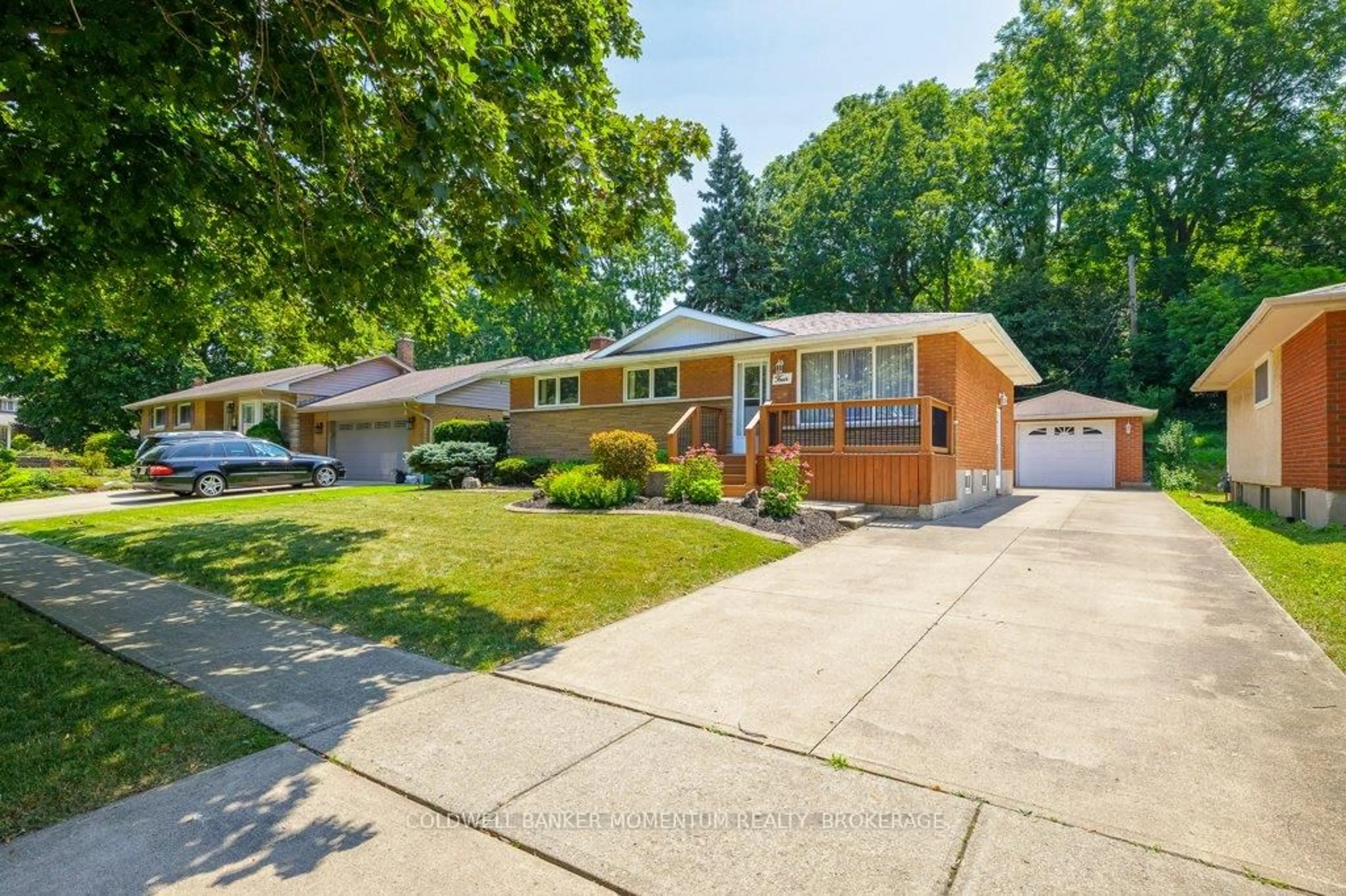 Unknown for 4 Parkhill Rd, St. Catharines Ontario L2T 1V6