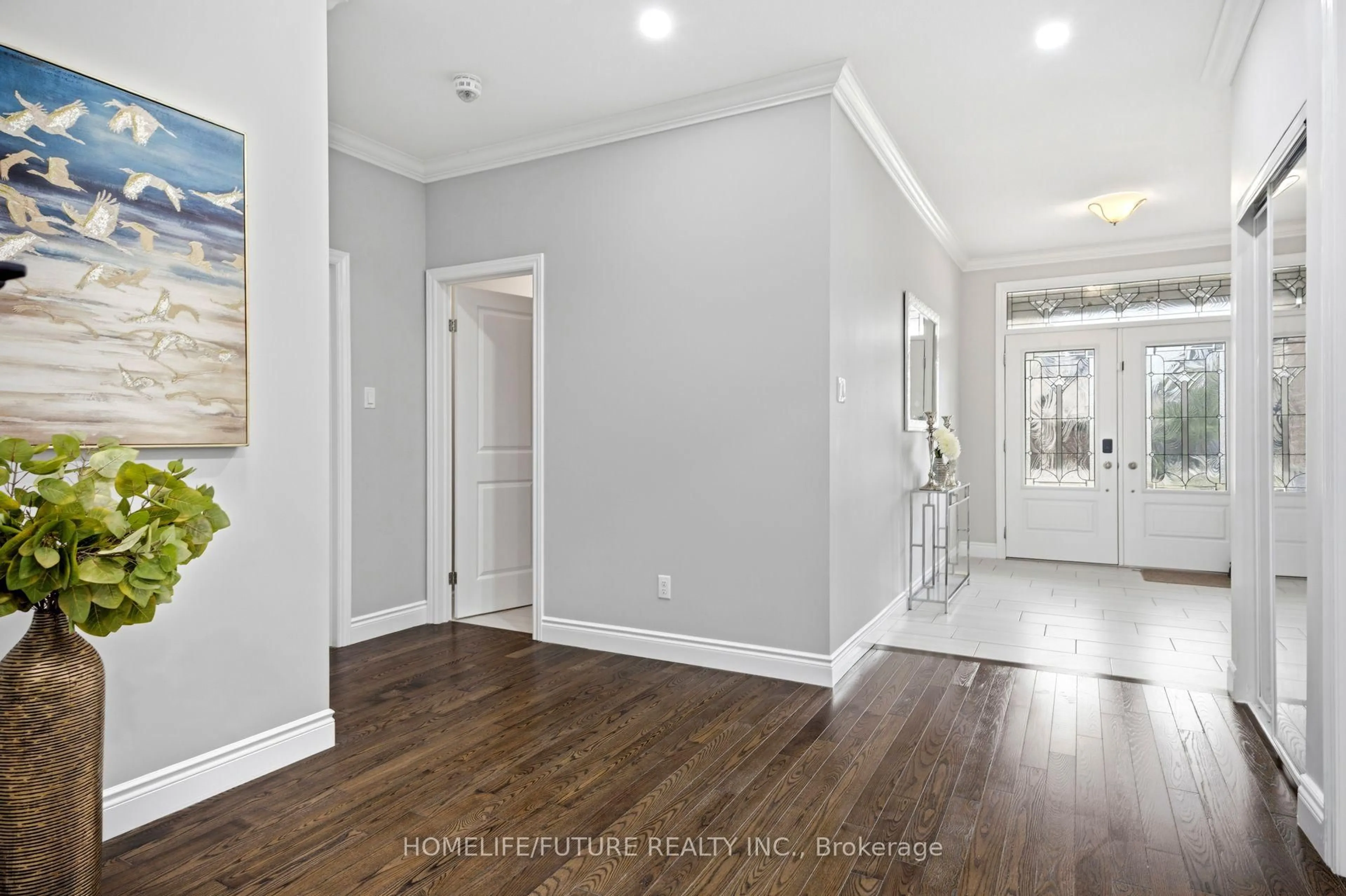 Indoor entryway for 1049 Melsetter Way, London North Ontario N6G 5C7