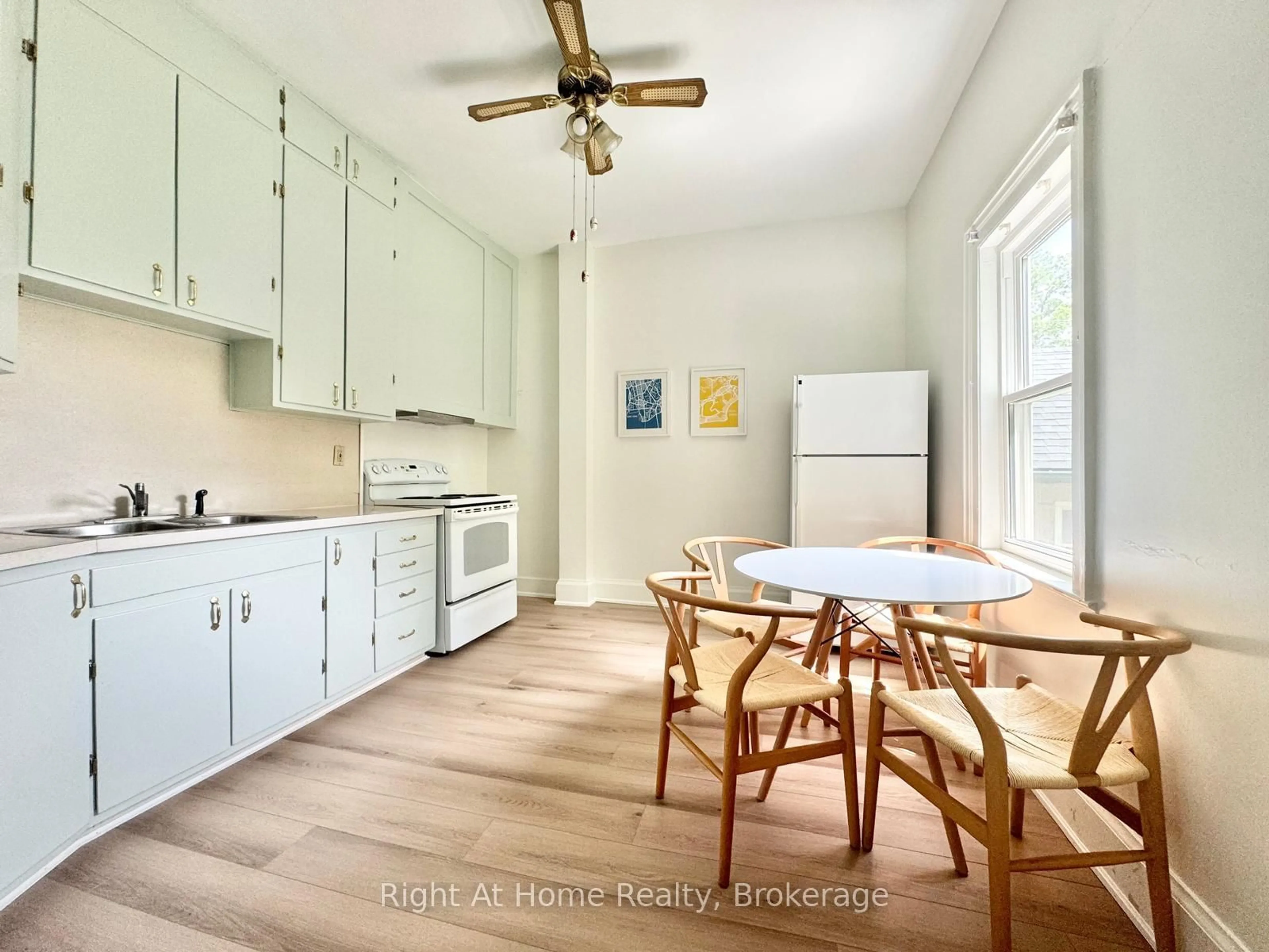 Open concept kitchen, unknown for 216 Hatt St, Hamilton Ontario L9H 2G8