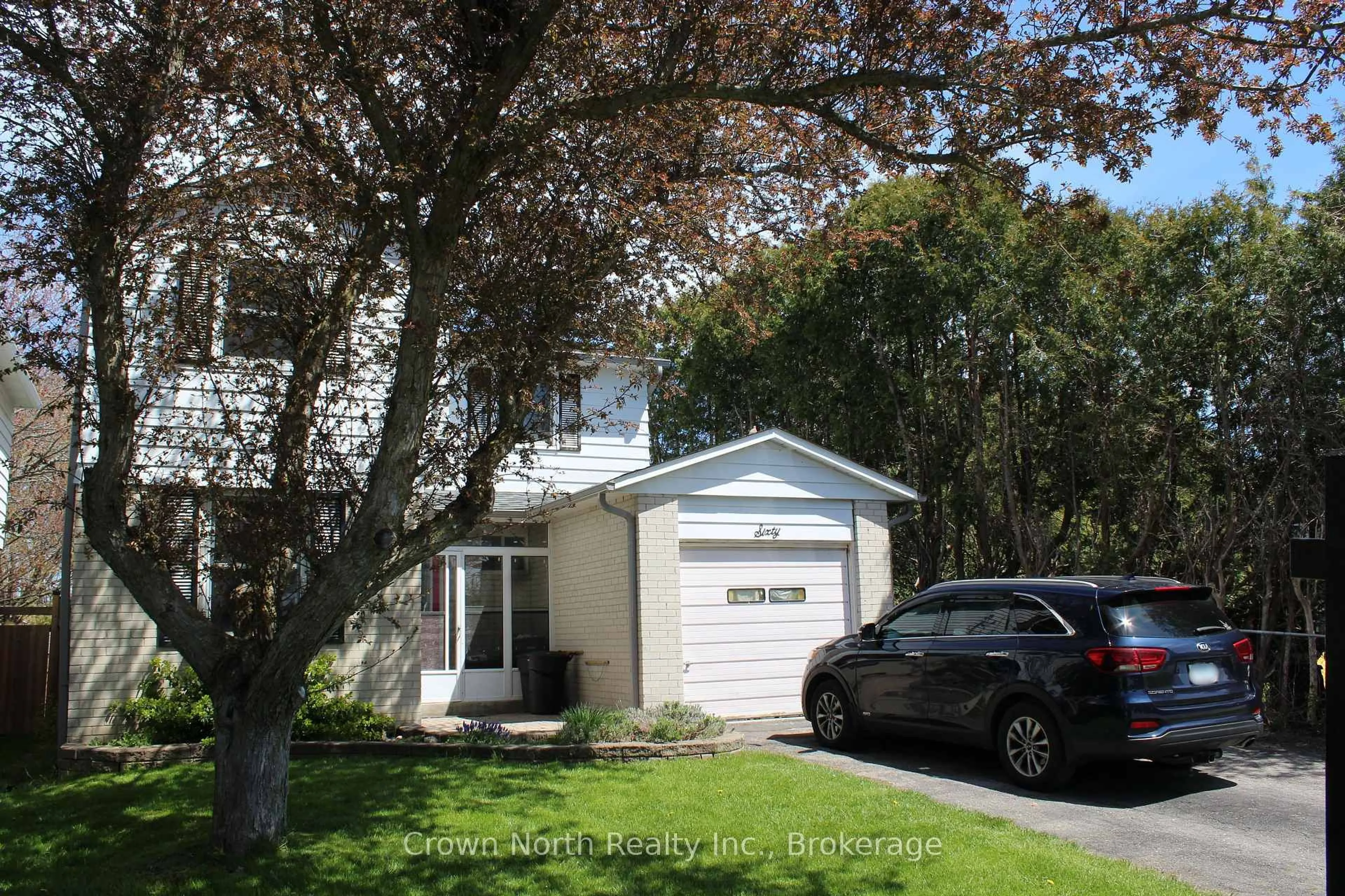 Home with vinyl exterior material, street for 60 Pochon Ave, Port Hope Ontario L1A 2X9