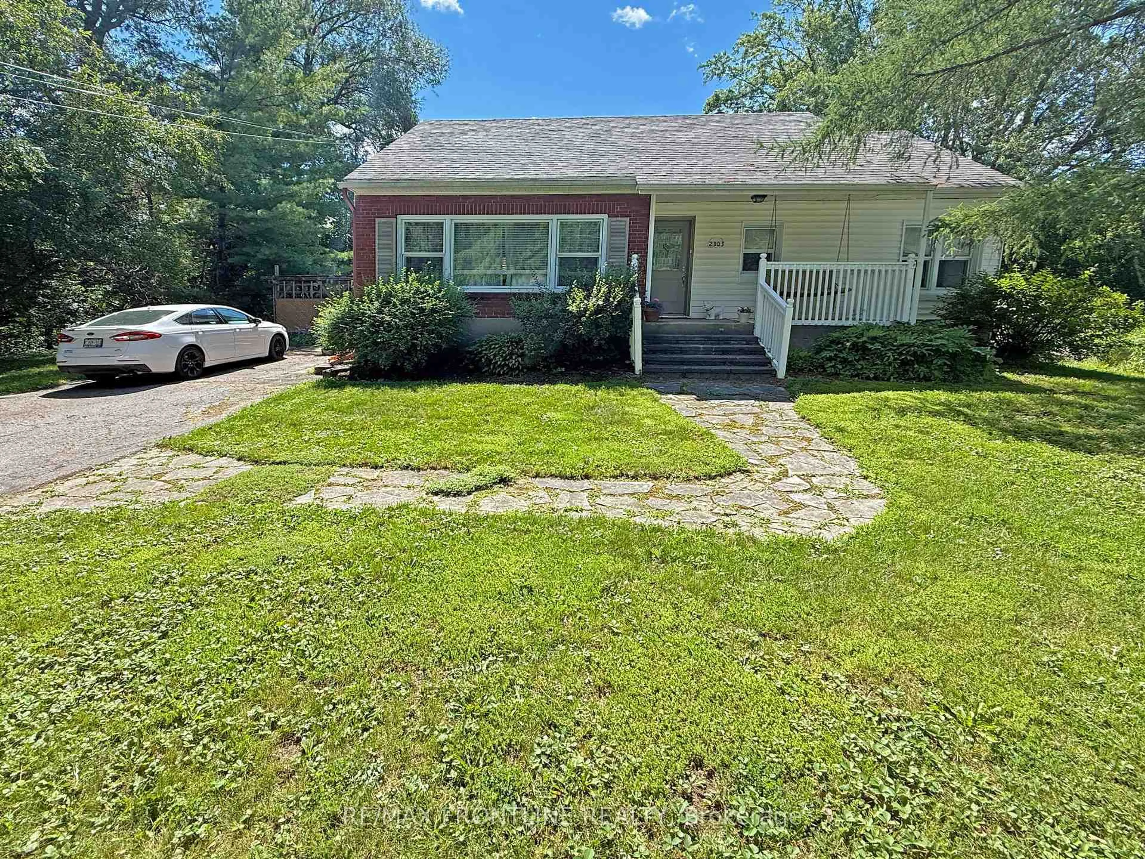 A pic from outside/outdoor area/front of a property/back of a property/a pic from drone, street for 2303 James Craig St, North Gower Ontario K0A 2T0
