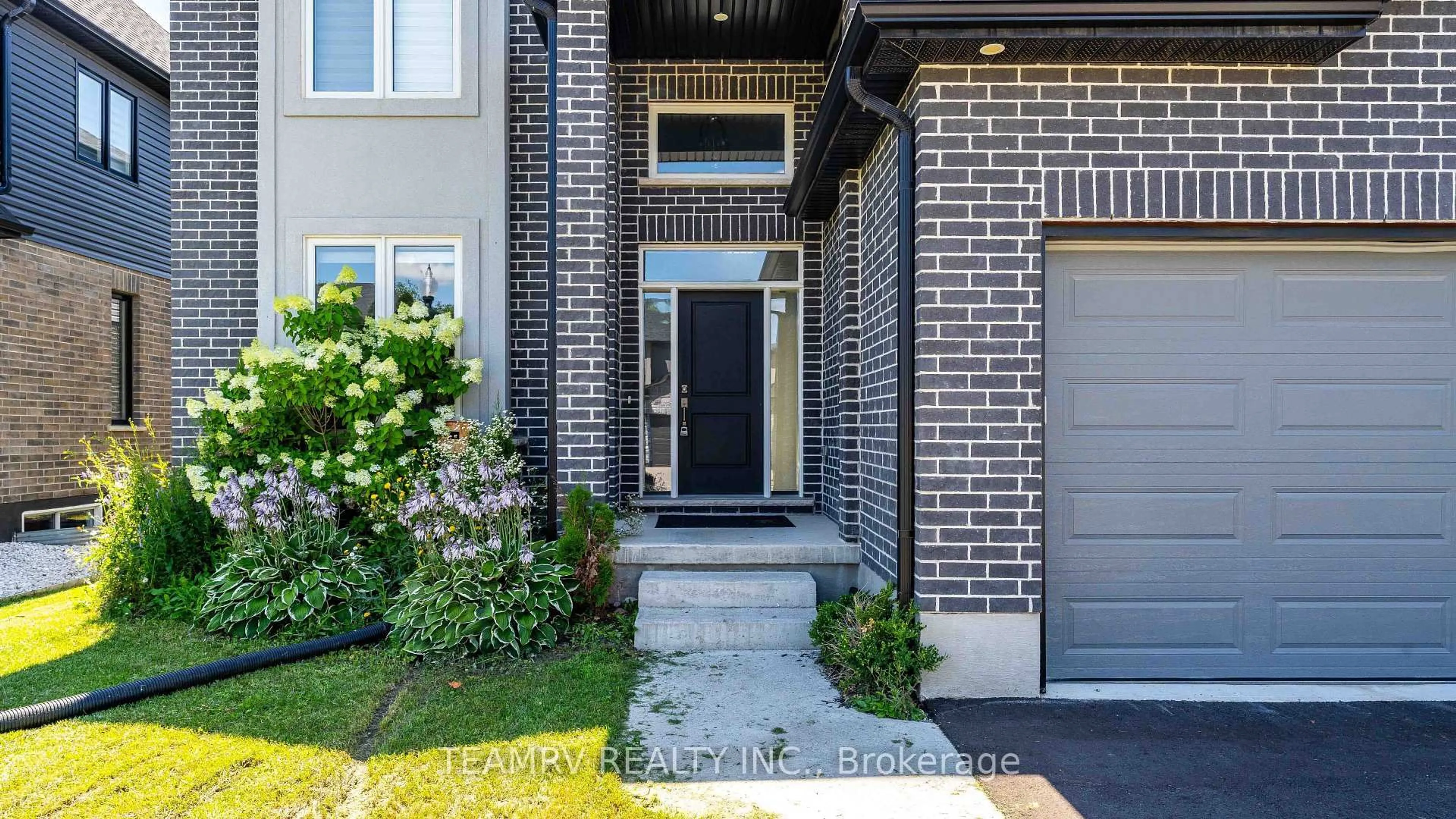 Home with brick exterior material, street for 382 Masters Dr, Woodstock Ontario N4T 0H9