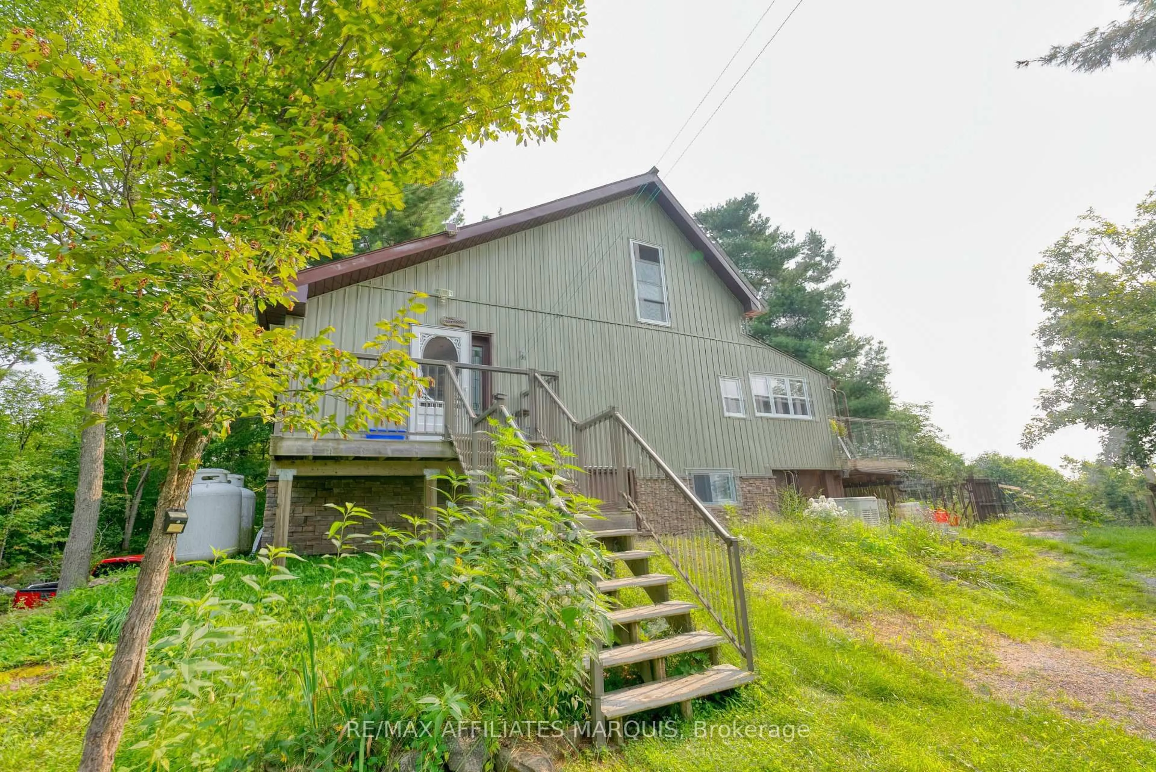 Unknown for 19 West Devil Lk Lane, Inverary Ontario K0H 1X0