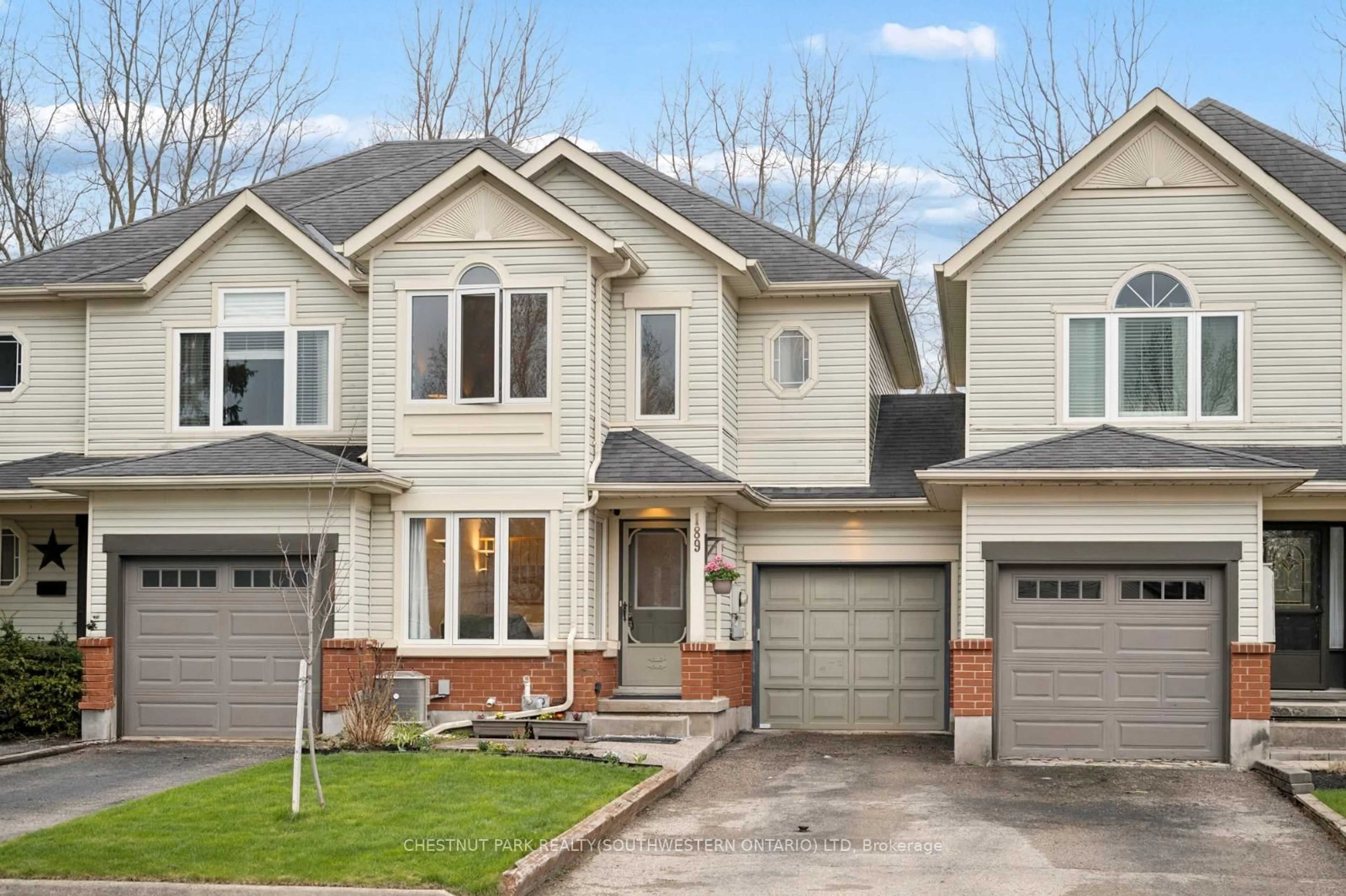 Home with brick exterior material, street for 189 Shadow Wood Crt, Waterloo Ontario N2K 3W4