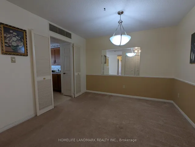 265 Westcourt Pl #306, Waterloo 4