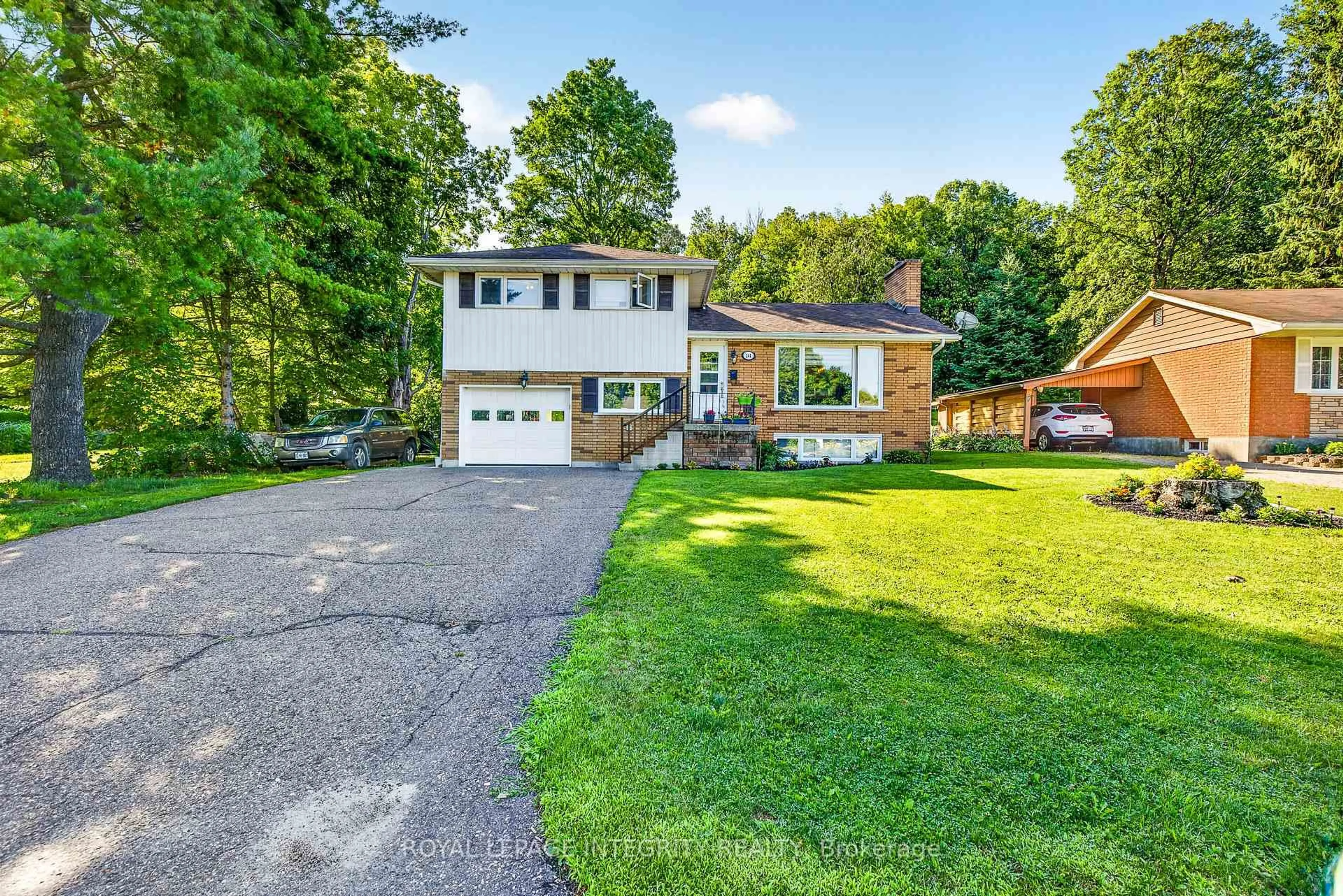 Unknown for 241 Wade Ave, Renfrew Ontario K7V 2N5