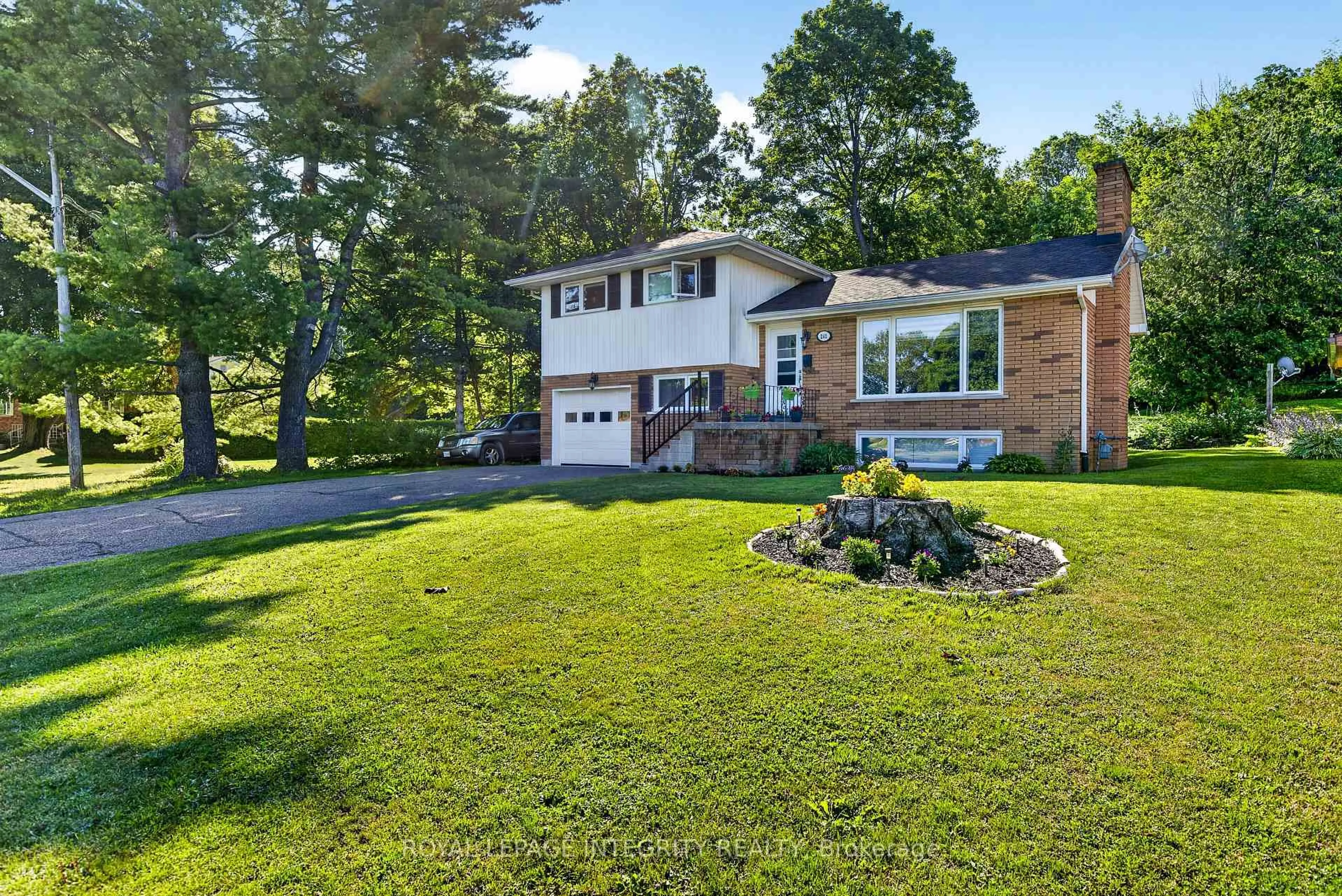 Unknown for 241 Wade Ave, Renfrew Ontario K7V 2N5
