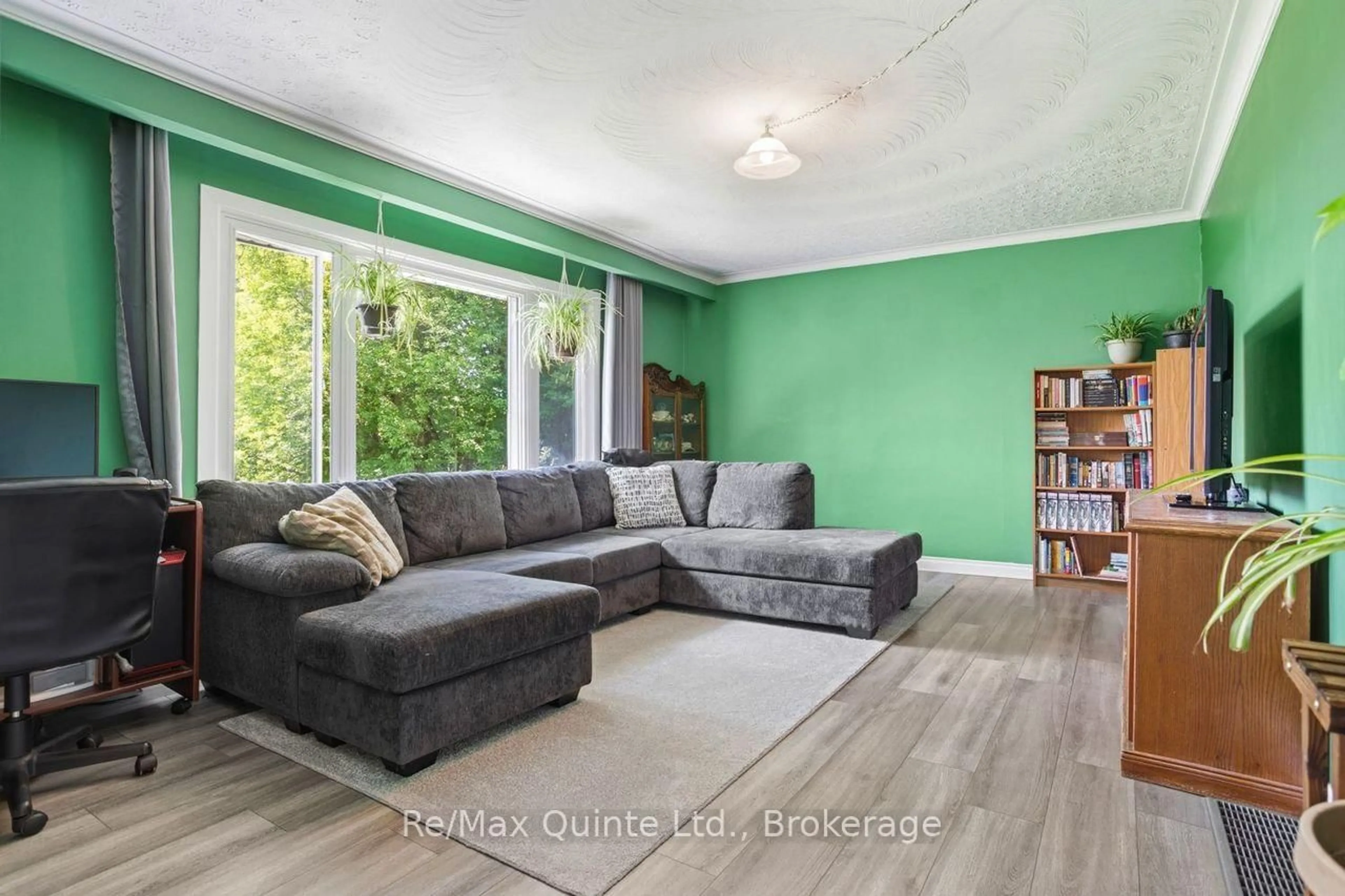 Living room with furniture, unknown for 15150 County Rd 2, Brighton Ontario K0K 1H0
