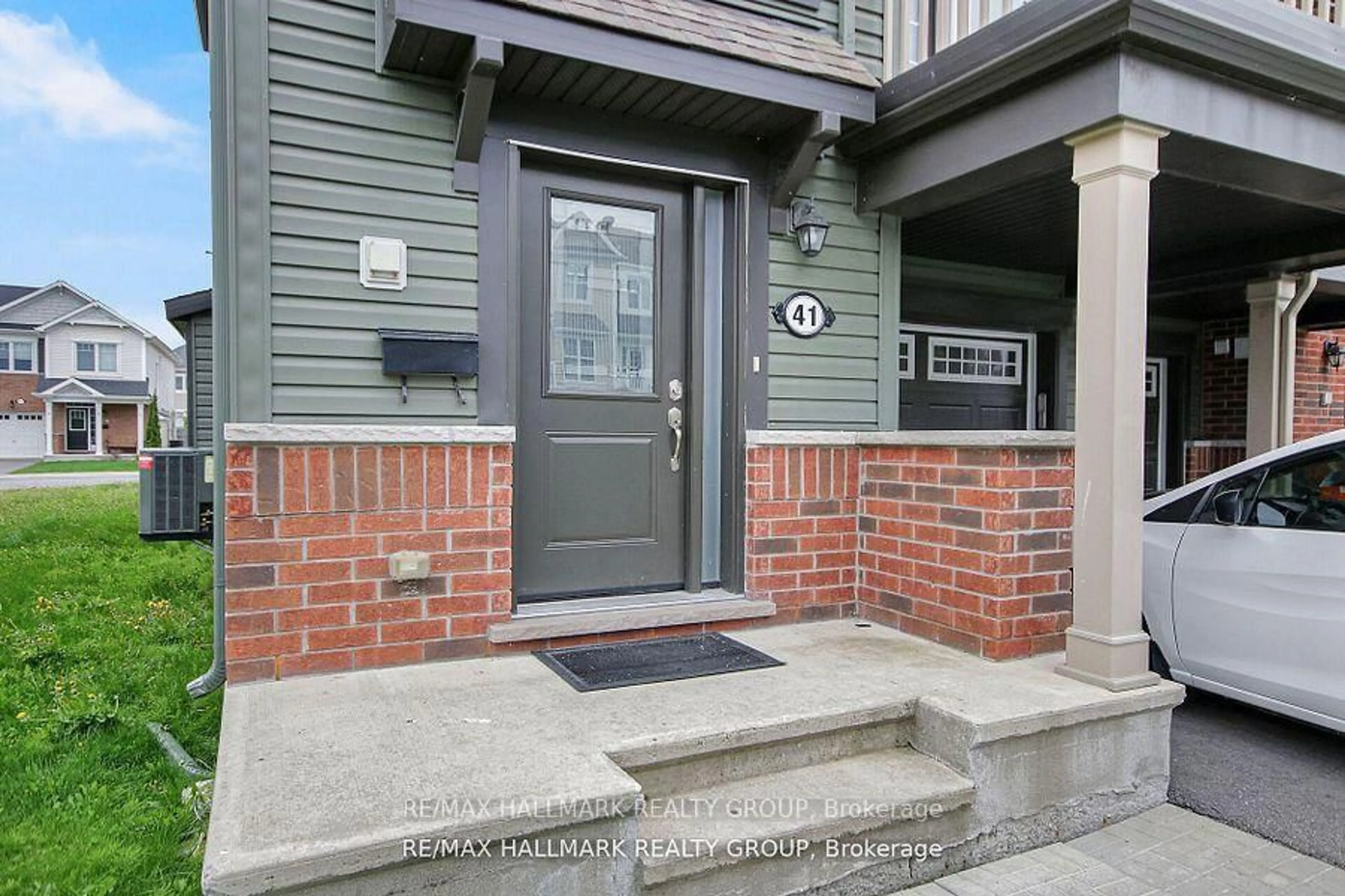 Unknown for 41 Maroma St, Ottawa Ontario K4A 1A3