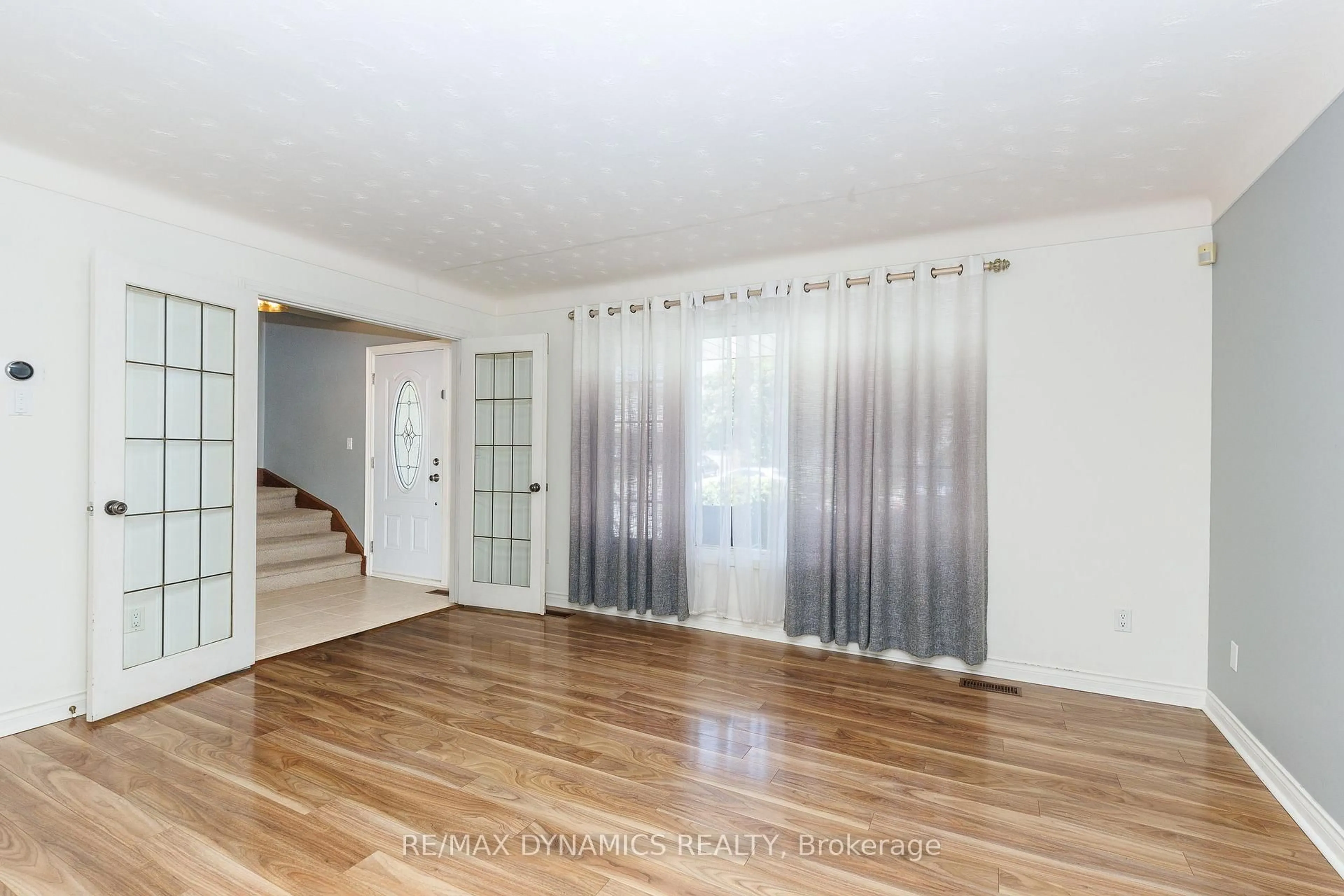 Unknown for 7362 Woodgate St, Niagara Falls Ontario L2J 3Z6