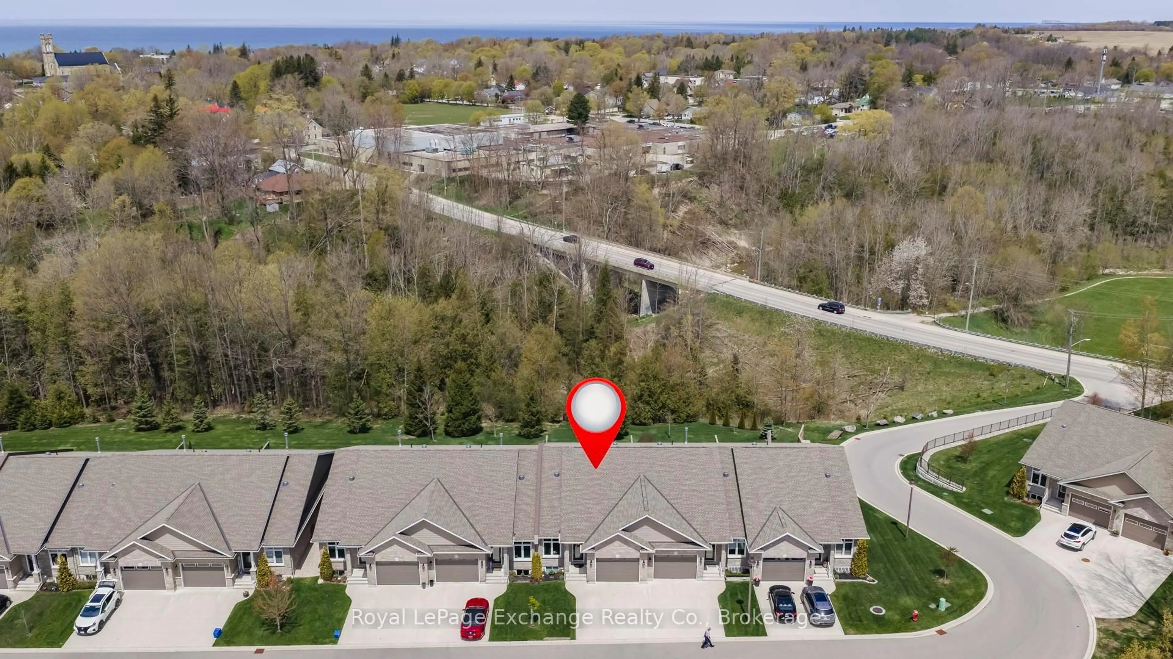 A pic from outside/outdoor area/front of a property/back of a property/a pic from drone, water/lake/river/ocean view for 552 Durham St #25, Kincardine Ontario N2Z 0G5