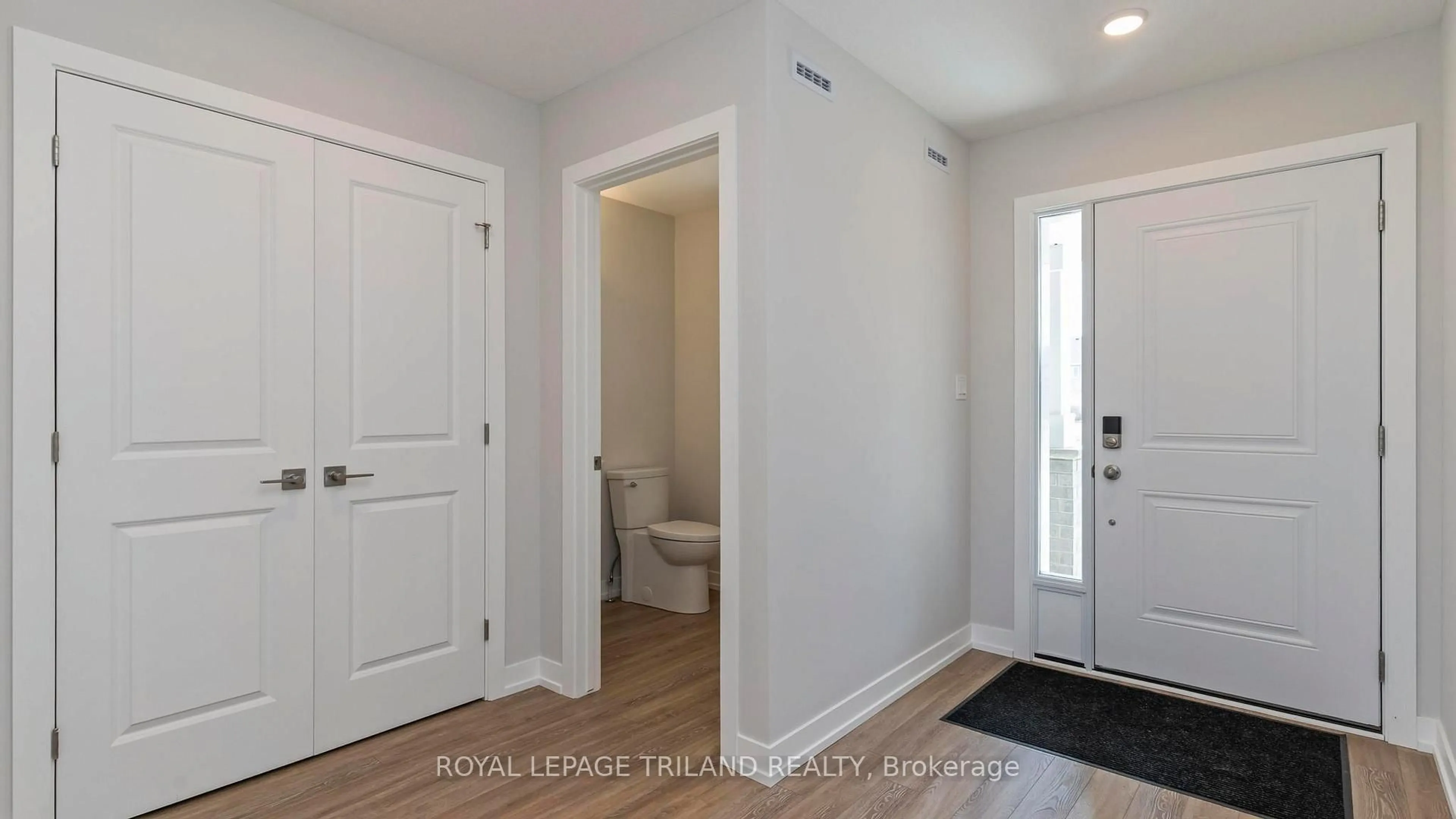 Indoor entryway for 47 HARROW Lane, St. Thomas Ontario N5R 0P3