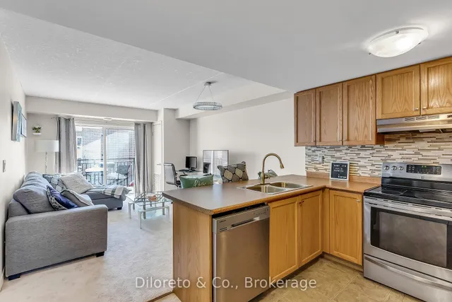 39 Goodwin Dr #309, Guelph 4