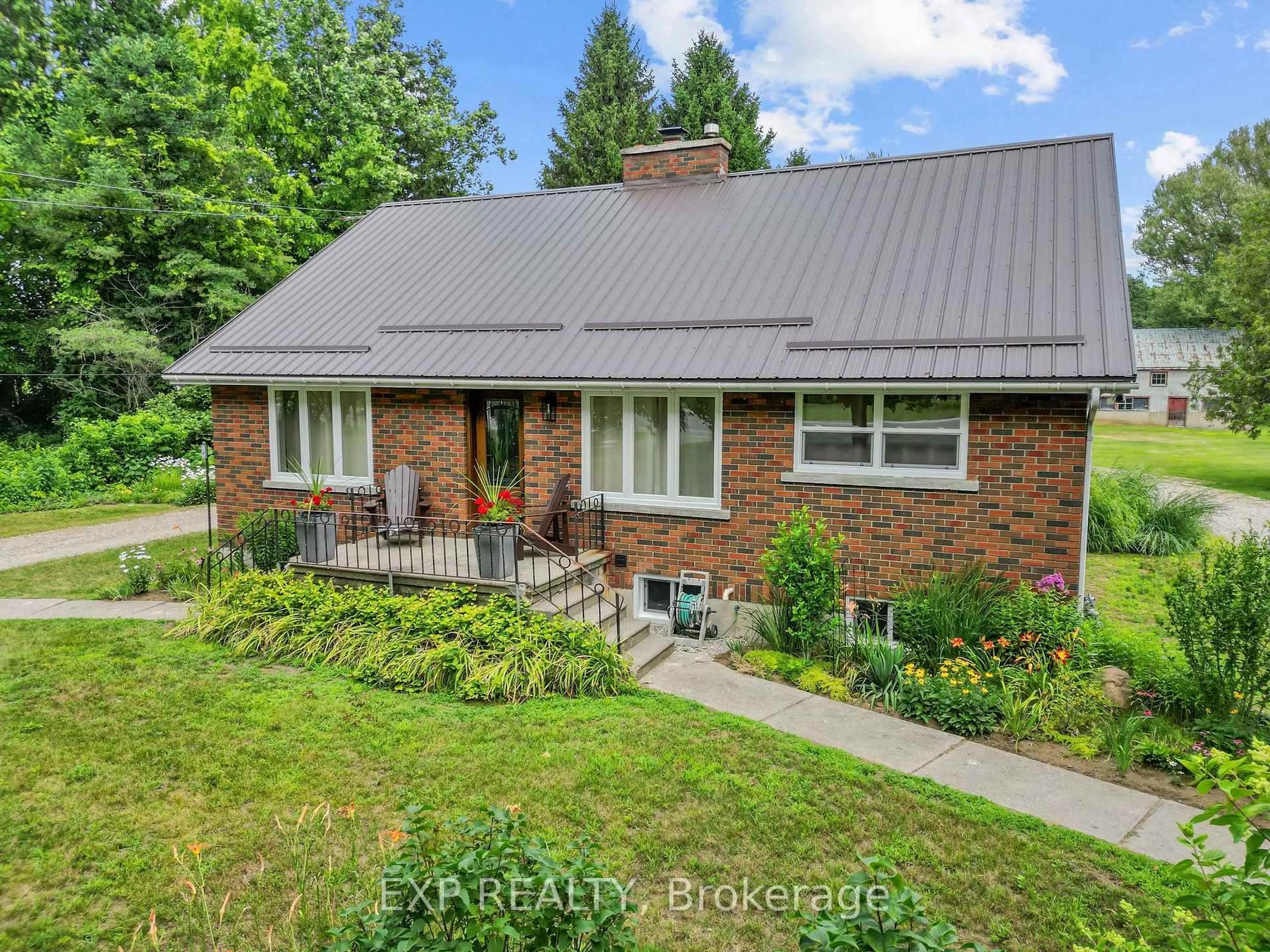 A pic from outside/outdoor area/front of a property/back of a property/a pic from drone, street for 4465 Imperial Rd, Malahide Ontario N5H 2R2