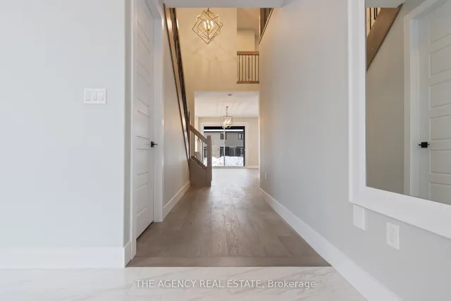 6286 Jack England Dr, London South 4