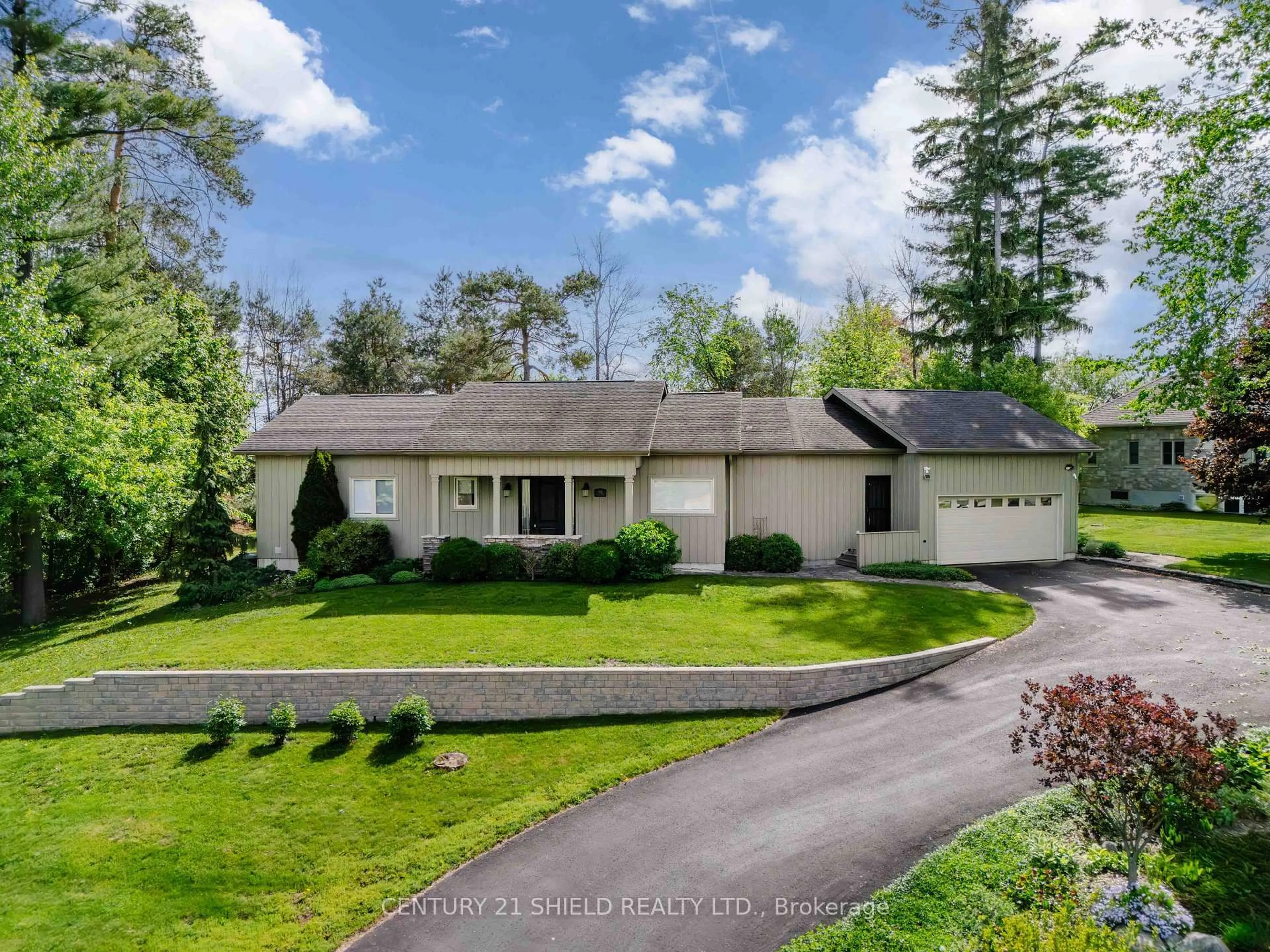 A pic from outside/outdoor area/front of a property/back of a property/a pic from drone, unknown for 1 Forest Hill Rd, South Stormont Ontario K0C 1P0