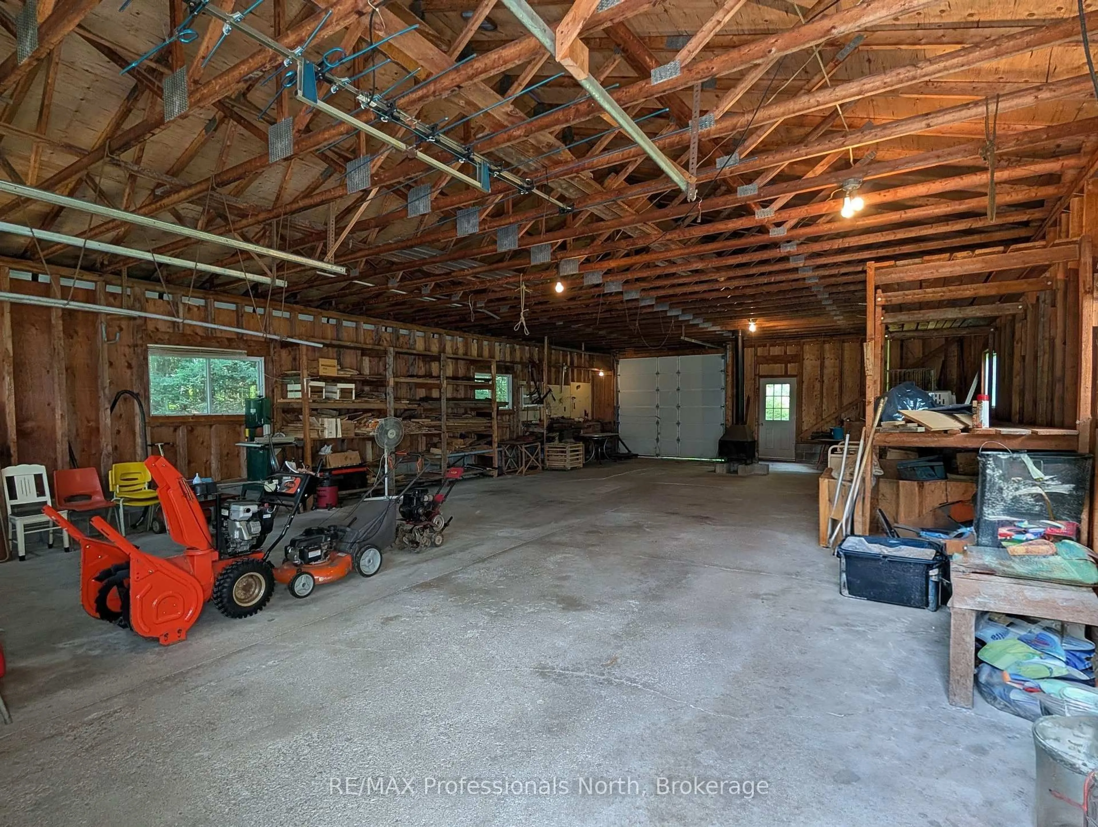 Indoor garage for 770 FOREST LAKE Rd, Joly Ontario P0A 1Z0